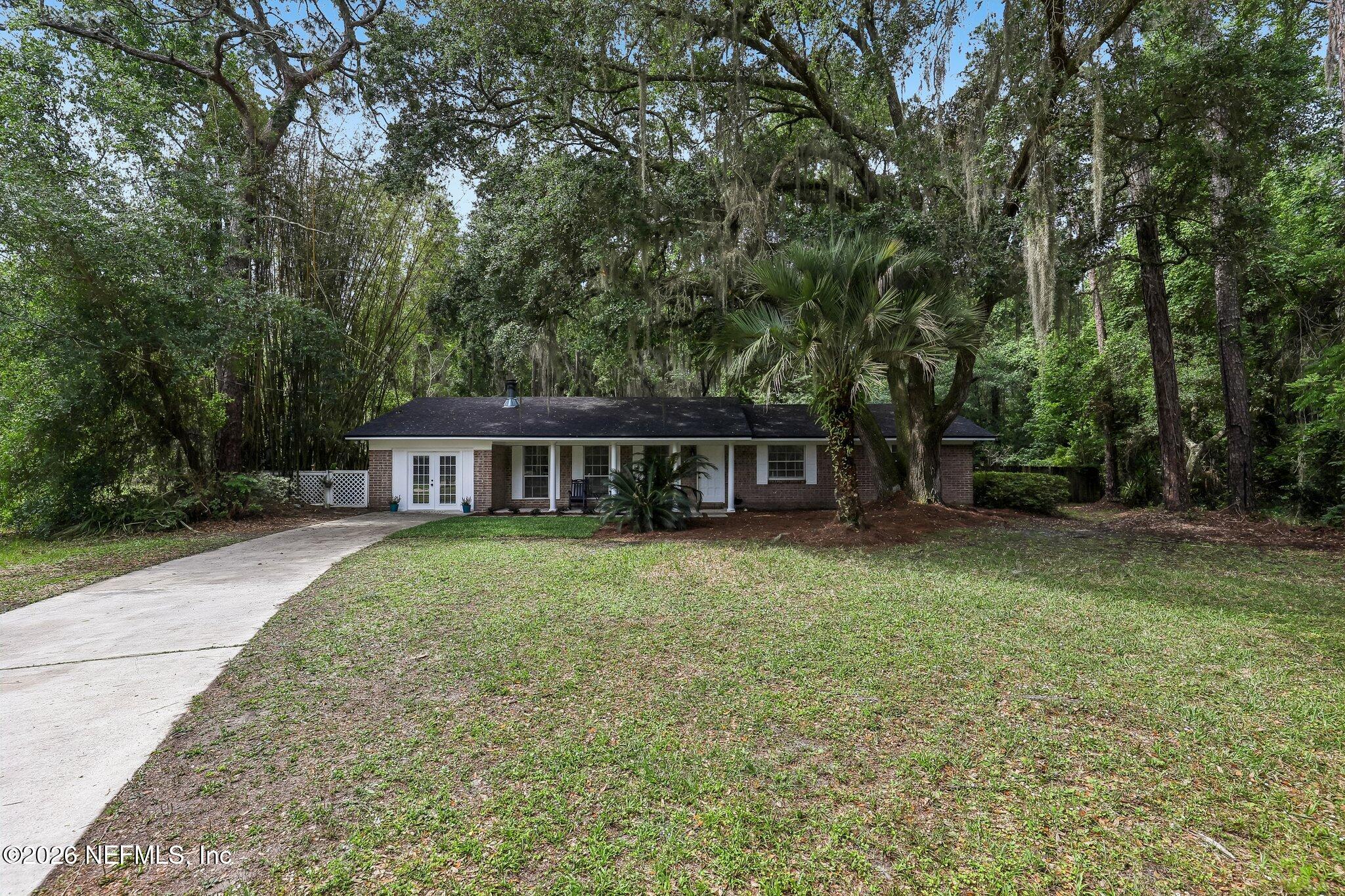 1315 RIVER Court