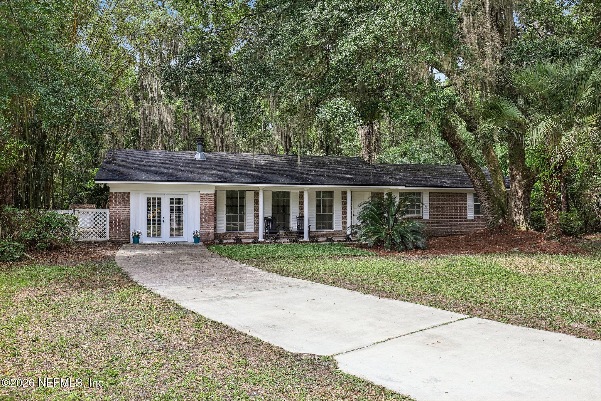 1315 RIVER Court