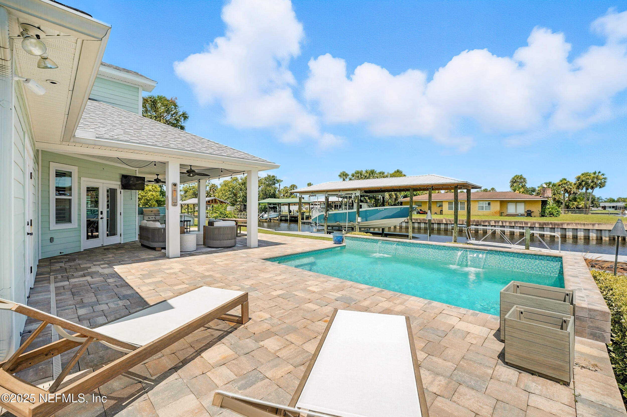 3367 ROYAL PALM Drive