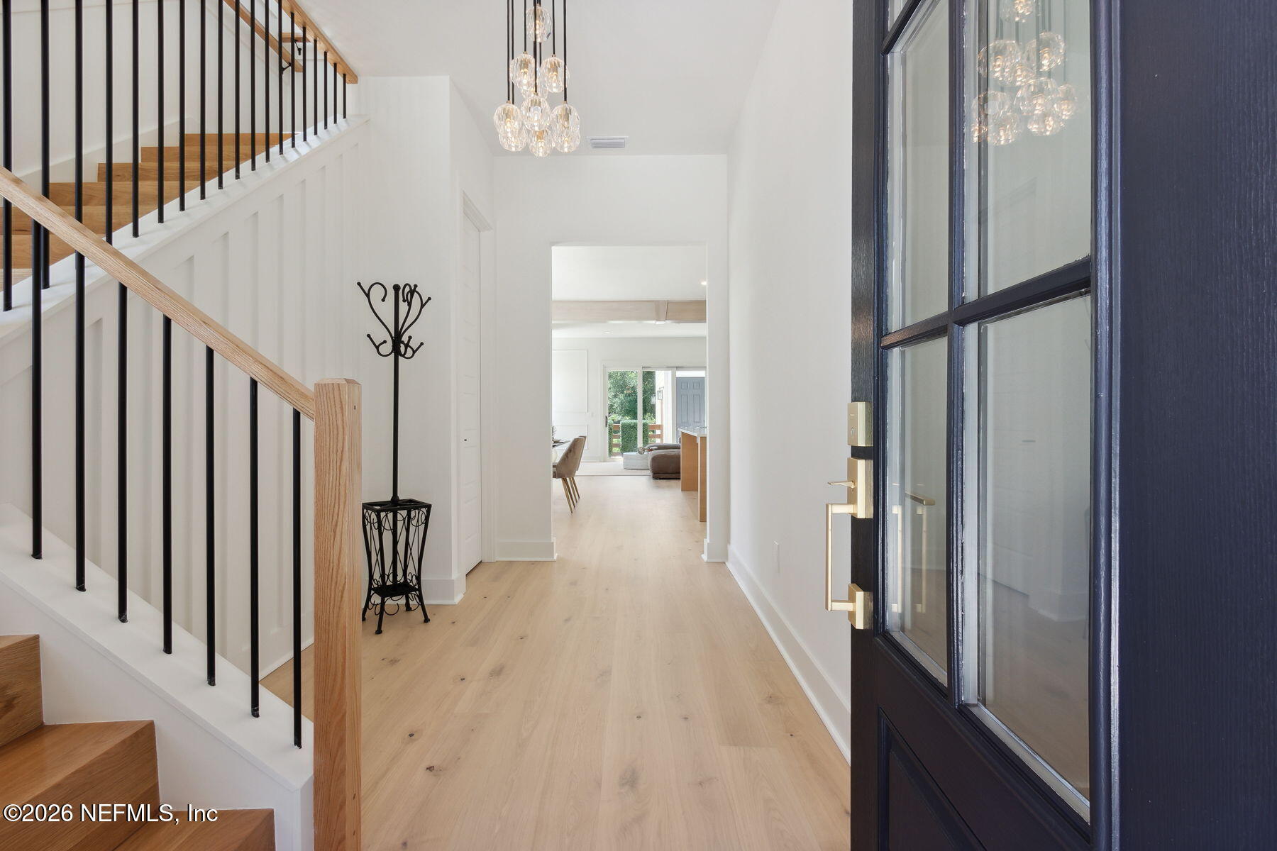 1114 WHITE Street