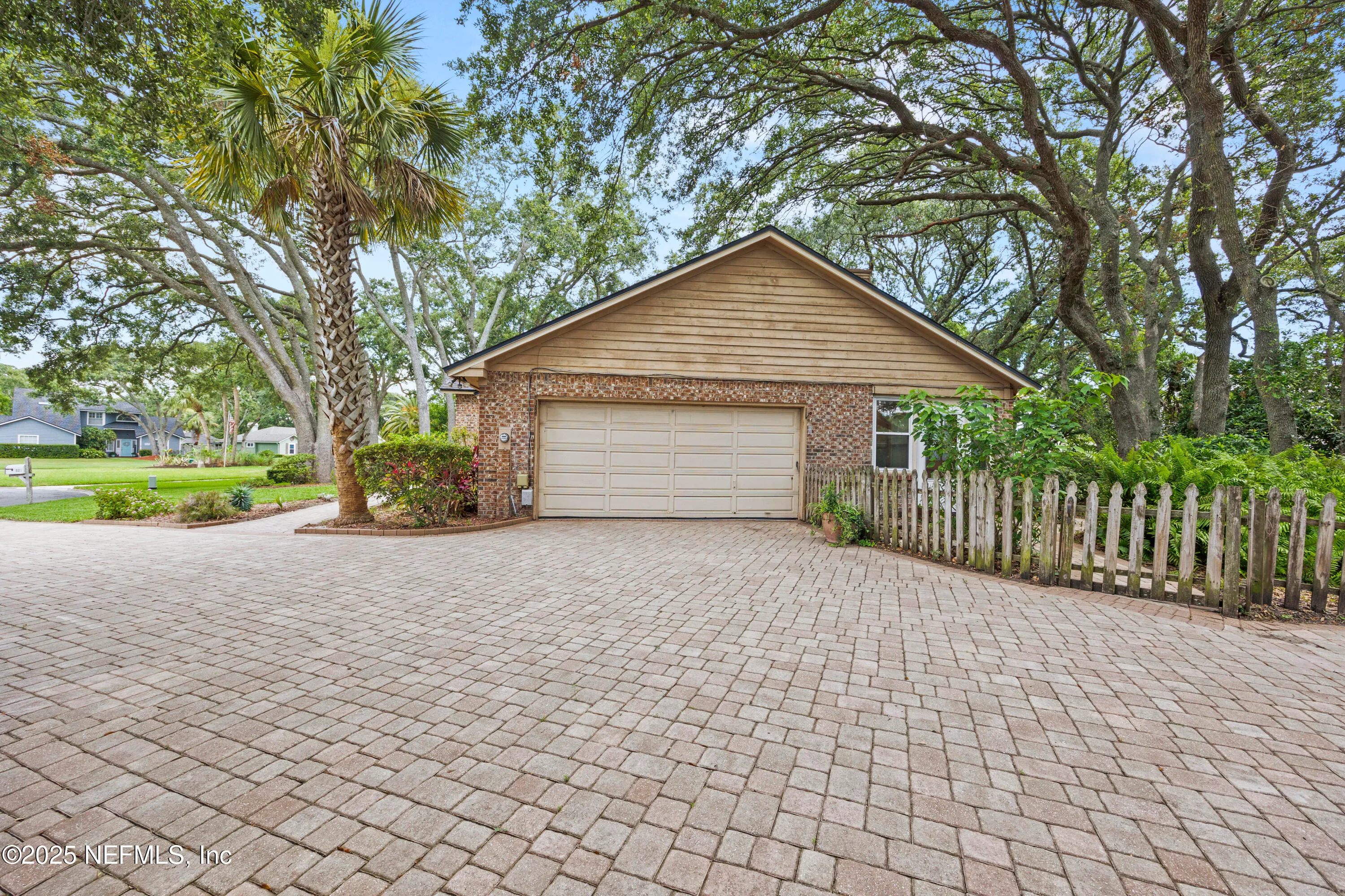 Neptune Beach, Florida 32266, United States, 4 Bedrooms Bedrooms, ,3 BathroomsBathrooms,Residential,Active,164908