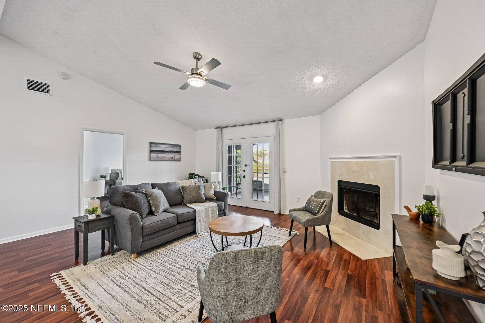 4545 ANTLER HILL Drive W