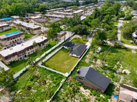 A home in Jacksonville