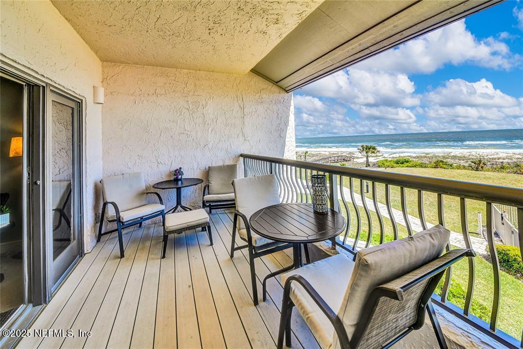 283 & 284 SANDCASTLES Court