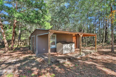 A home in Middleburg