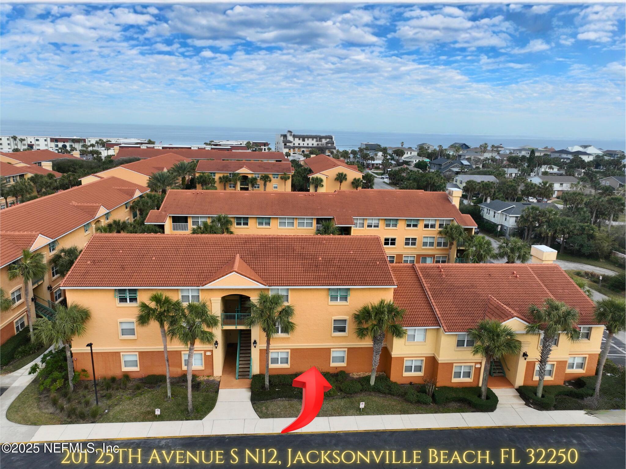 201 25TH Avenue S N12