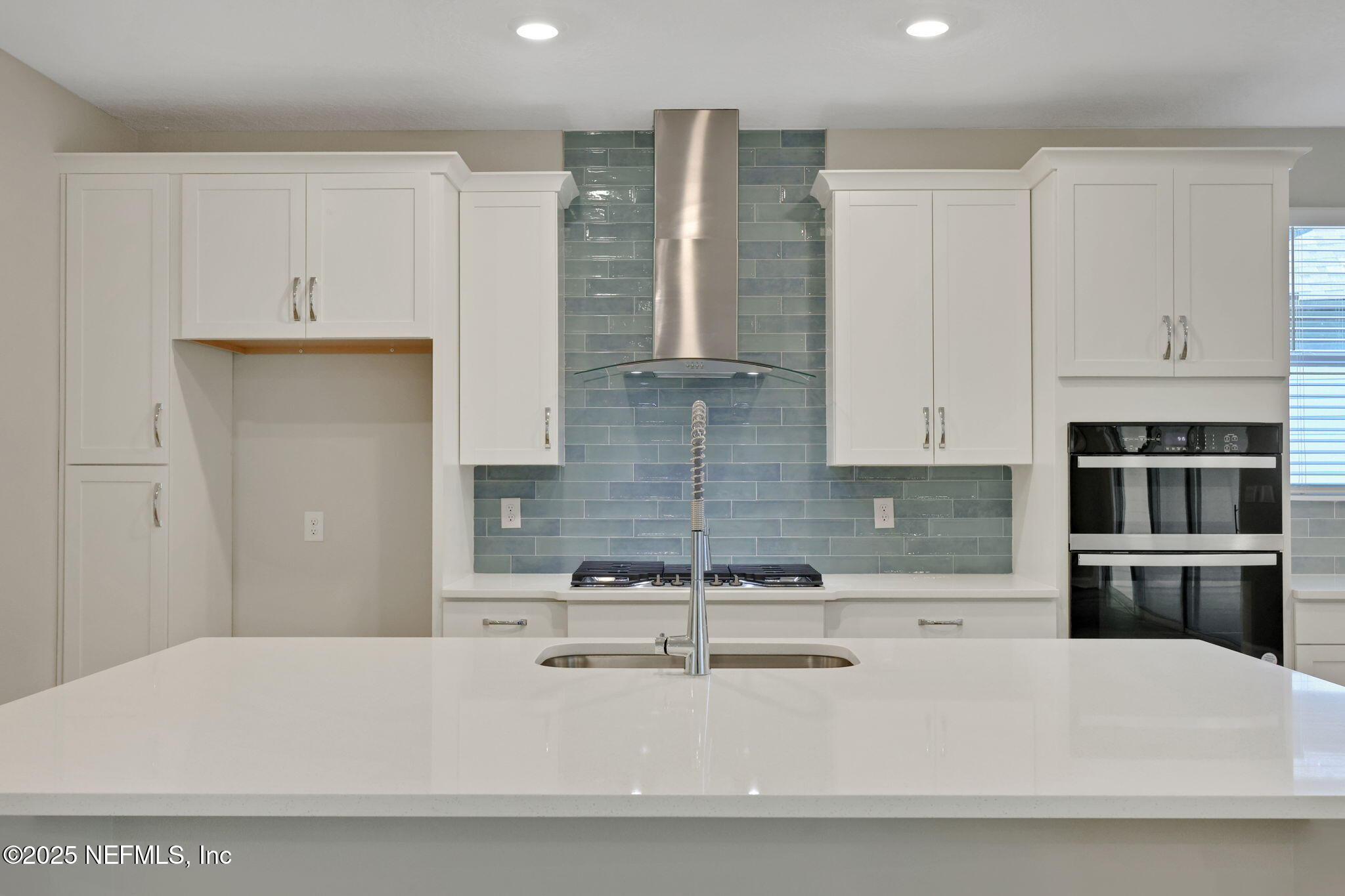 3686 AMERICANA Drive