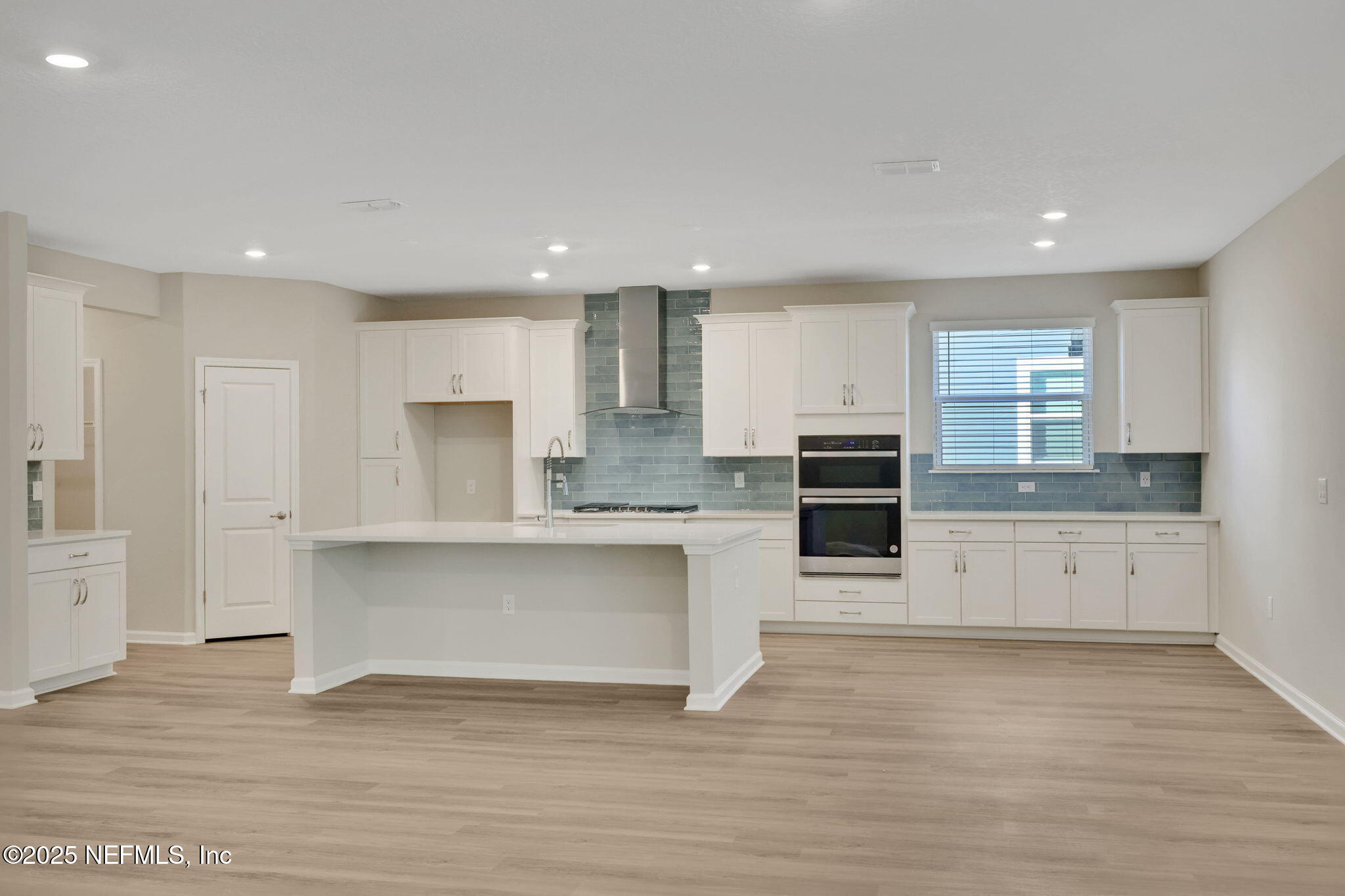 3686 AMERICANA Drive
