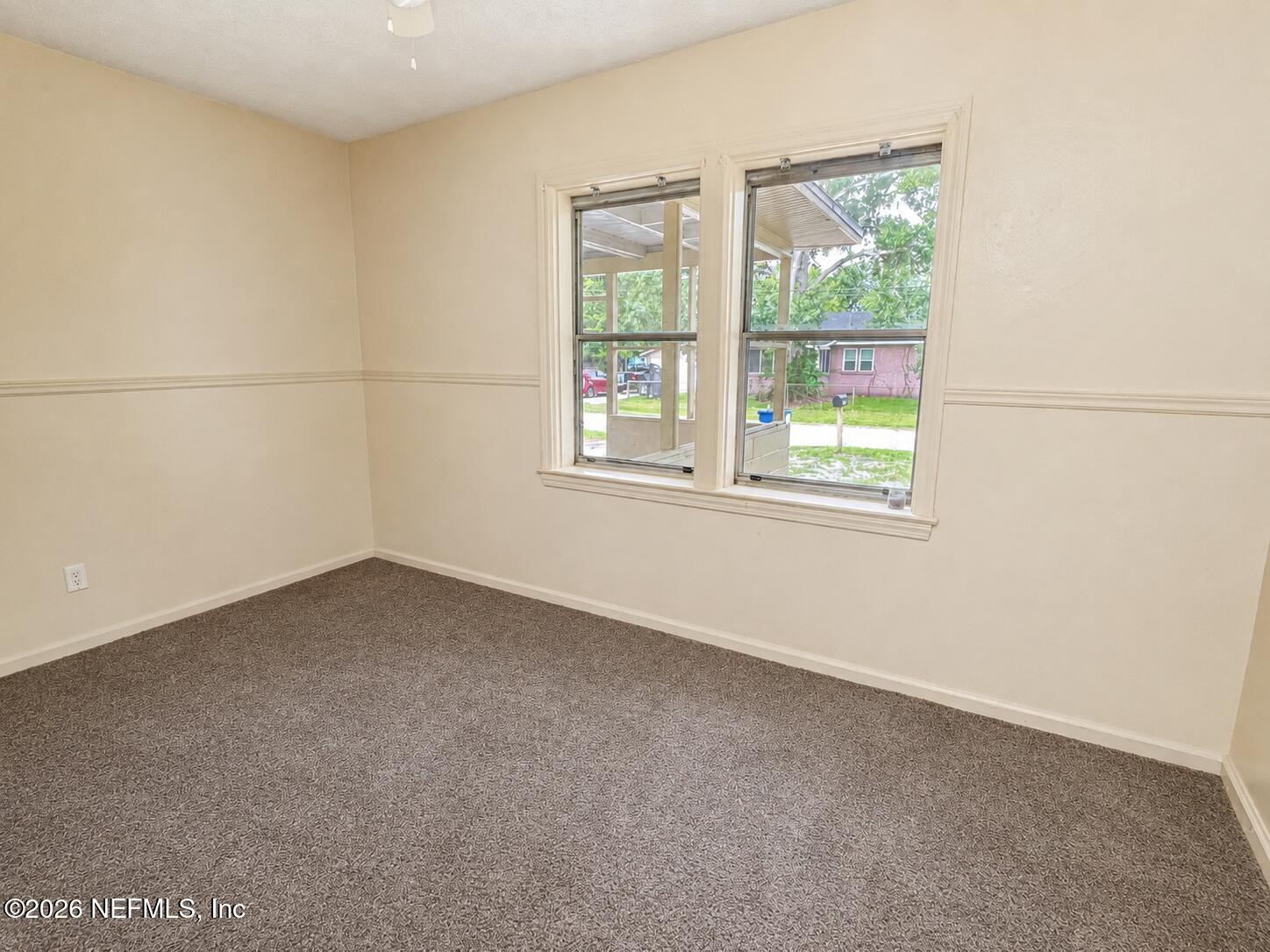 957 ODESSA Drive E
