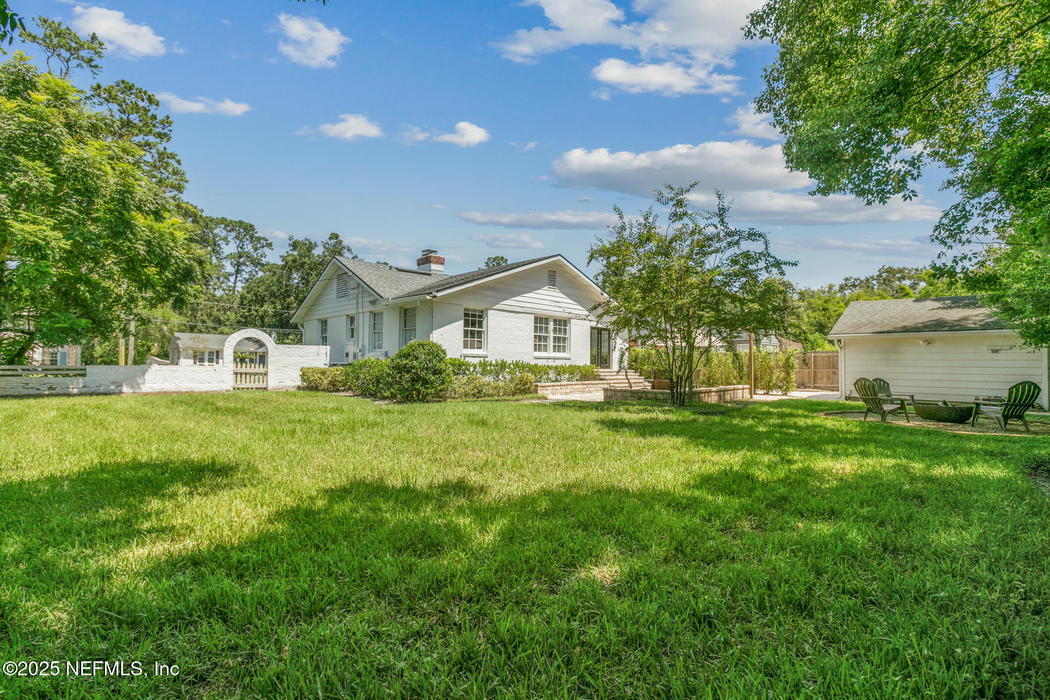 1706 LORIMIER Road