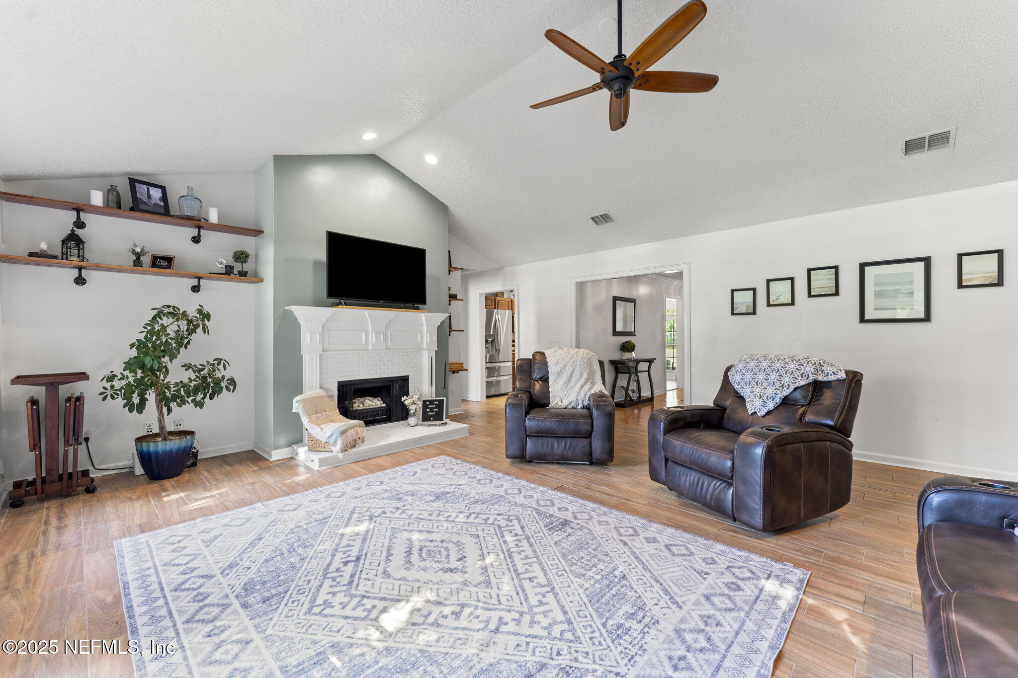 1565 ROYAL FERN Lane