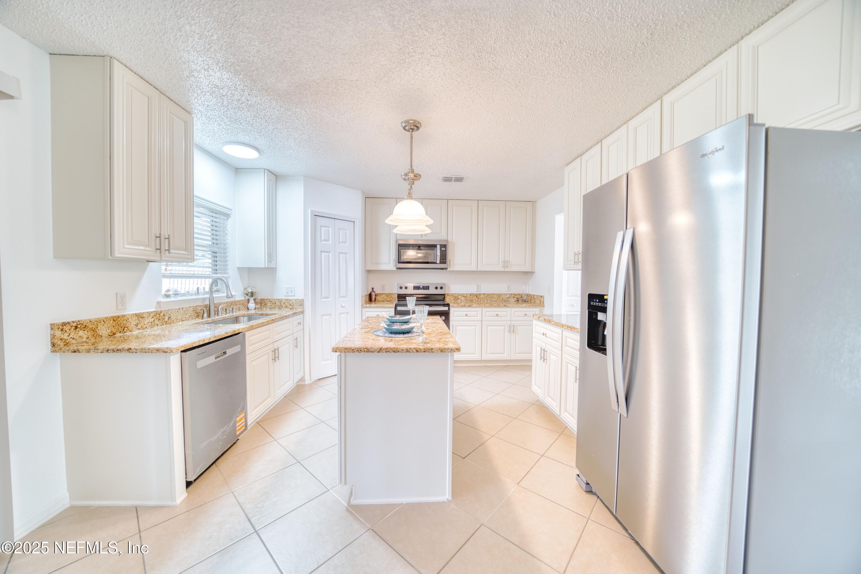 12320 MOOSE HOLLOW Drive