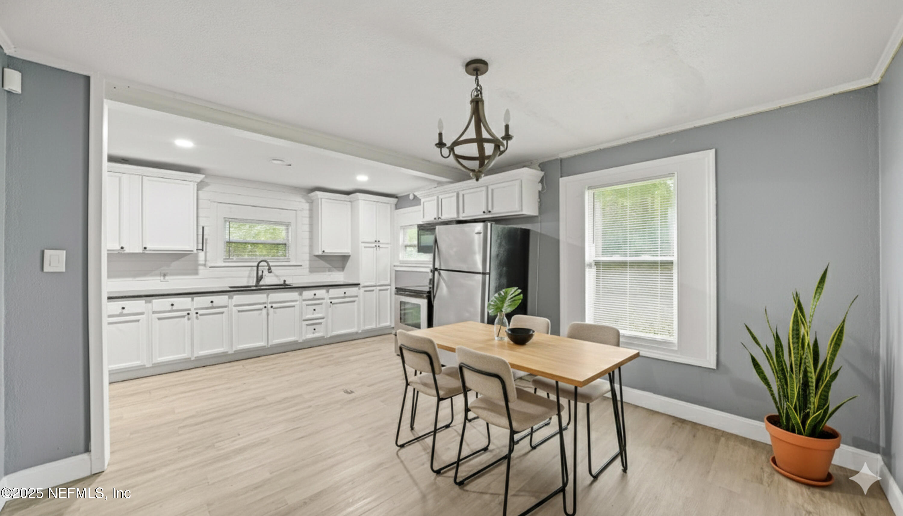 7637 HAMMOND Boulevard