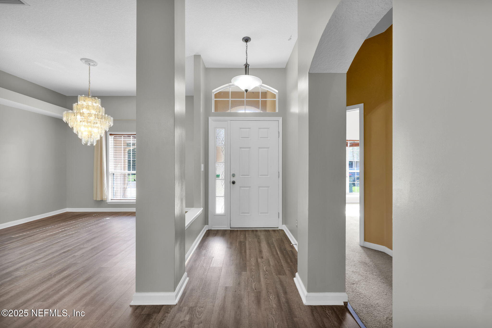 487 APPLE CREEK Drive