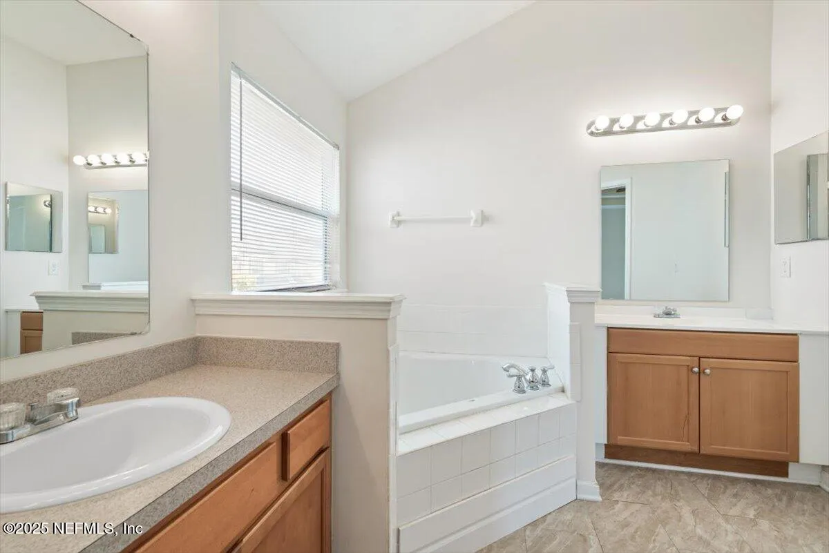 Jacksonville, Florida 32218, United States, 4 Bedrooms Bedrooms, ,2 BathroomsBathrooms,Residential,Active,247348