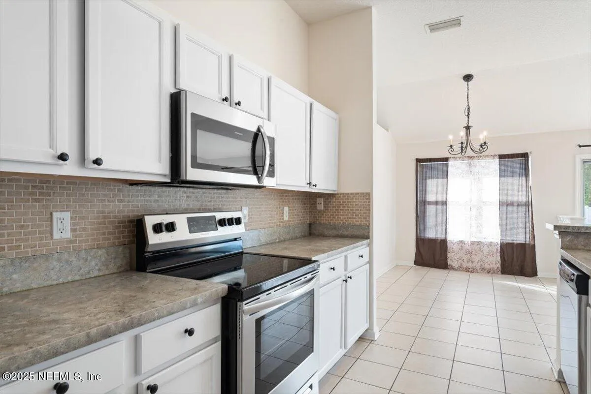 Jacksonville, Florida 32218, United States, 4 Bedrooms Bedrooms, ,2 BathroomsBathrooms,Residential,Active,247348