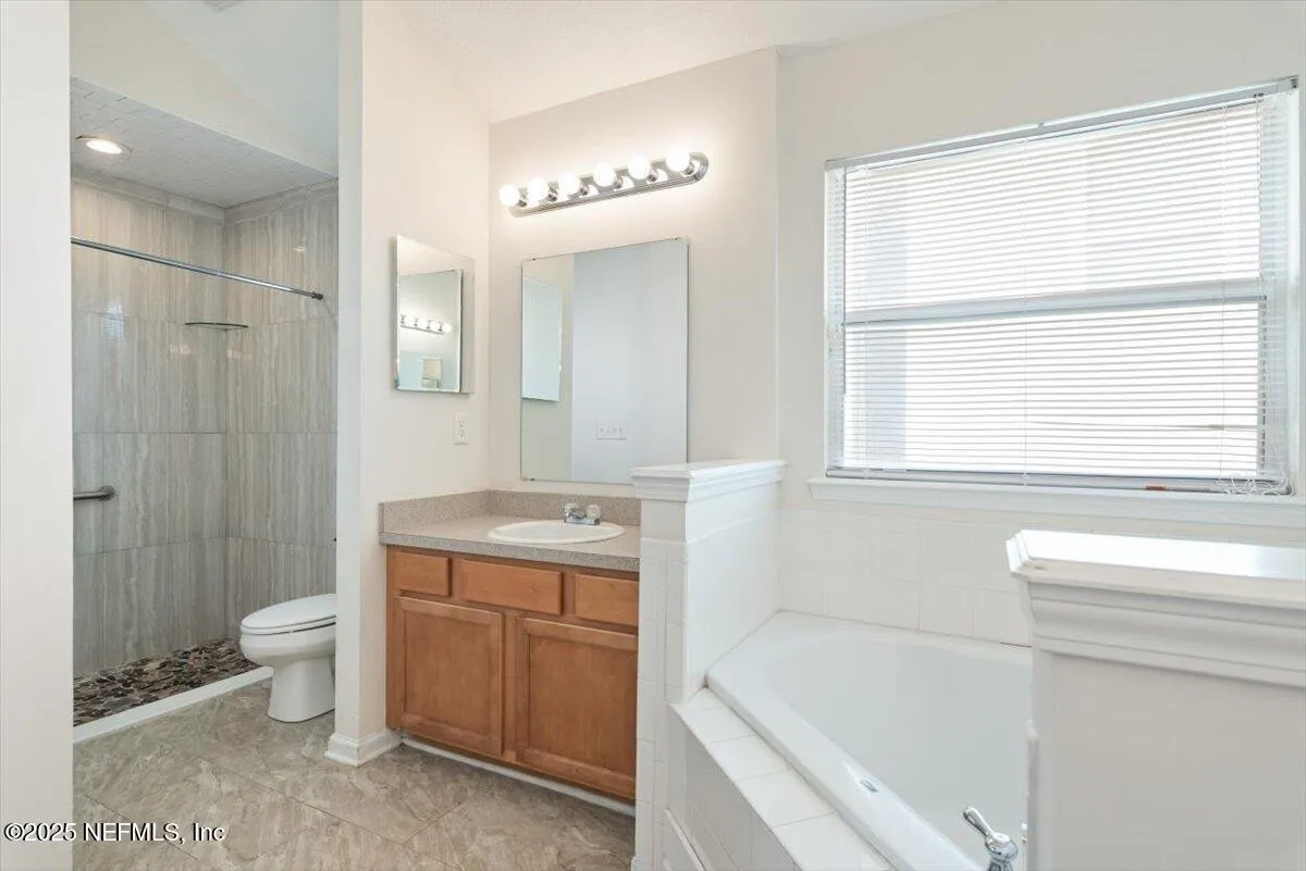 Jacksonville, Florida 32218, United States, 4 Bedrooms Bedrooms, ,2 BathroomsBathrooms,Residential,Active,247348