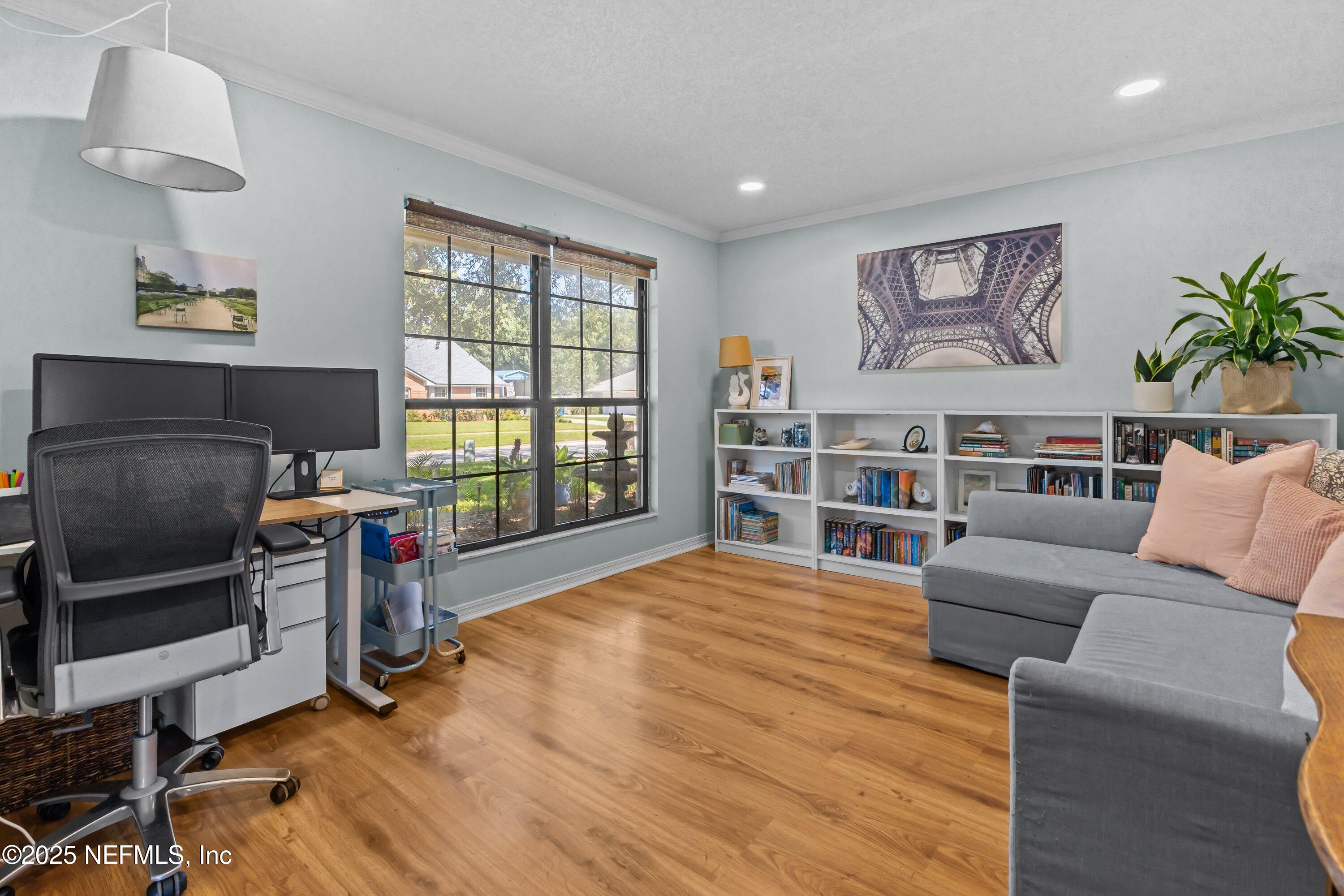 1975 RALEY CREEK Drive W