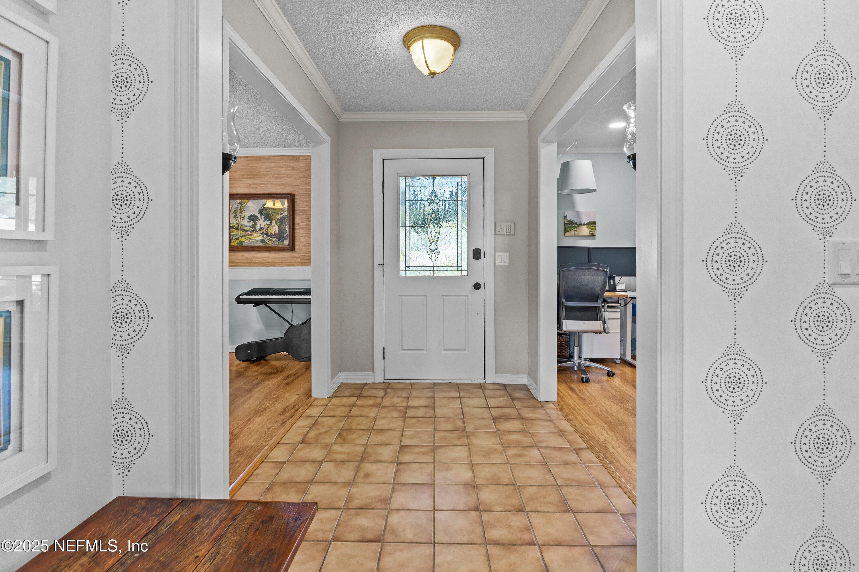 1975 RALEY CREEK Drive W