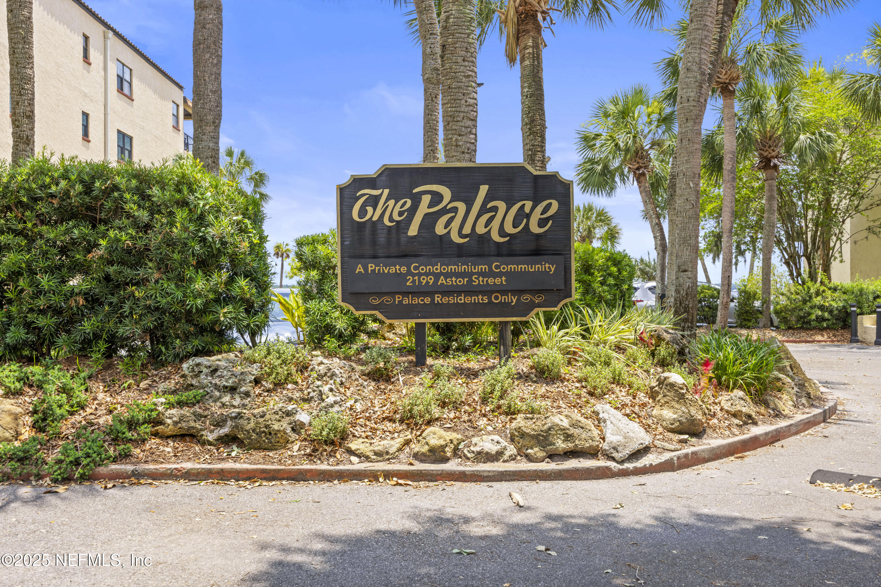 2199 ASTOR Street 104