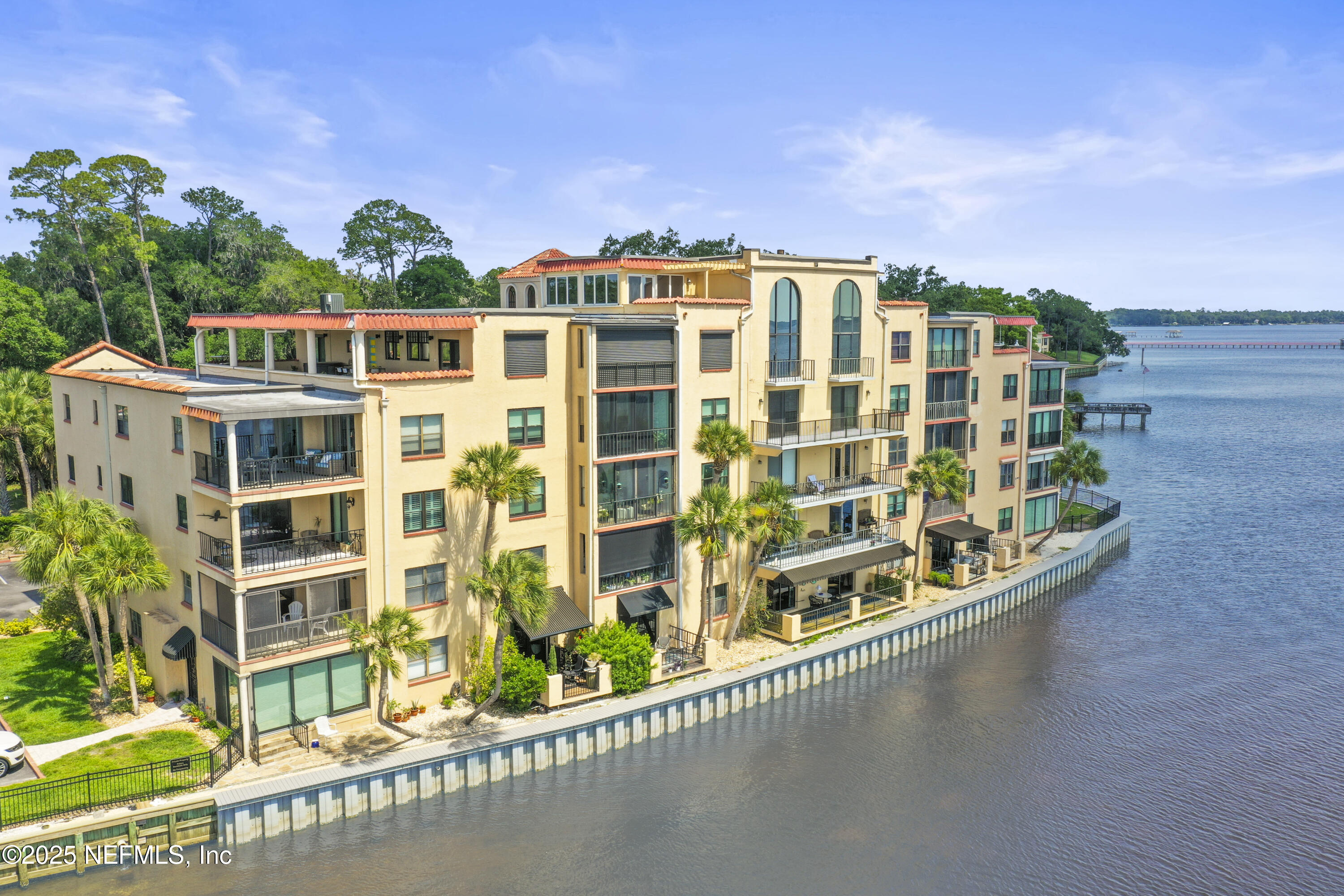 2199 ASTOR Street 104