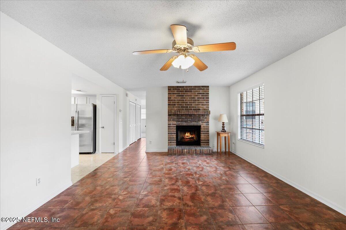 11139 OAK RIDGE Drive S