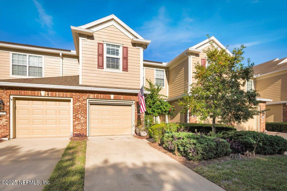 6939 WOODY VINE Drive