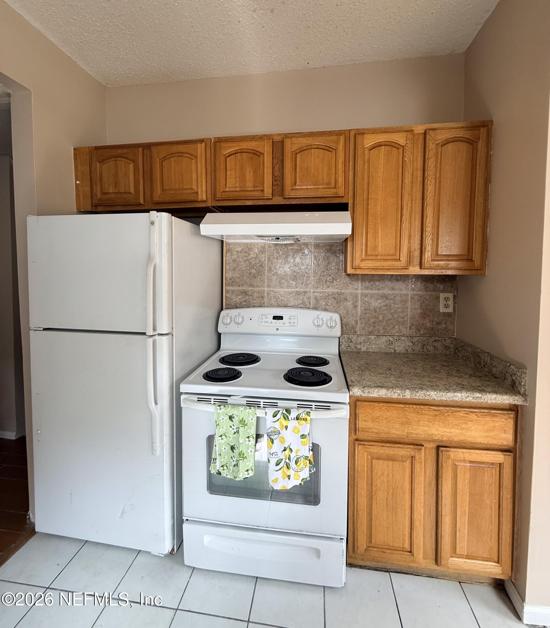 236 E 46TH Street
