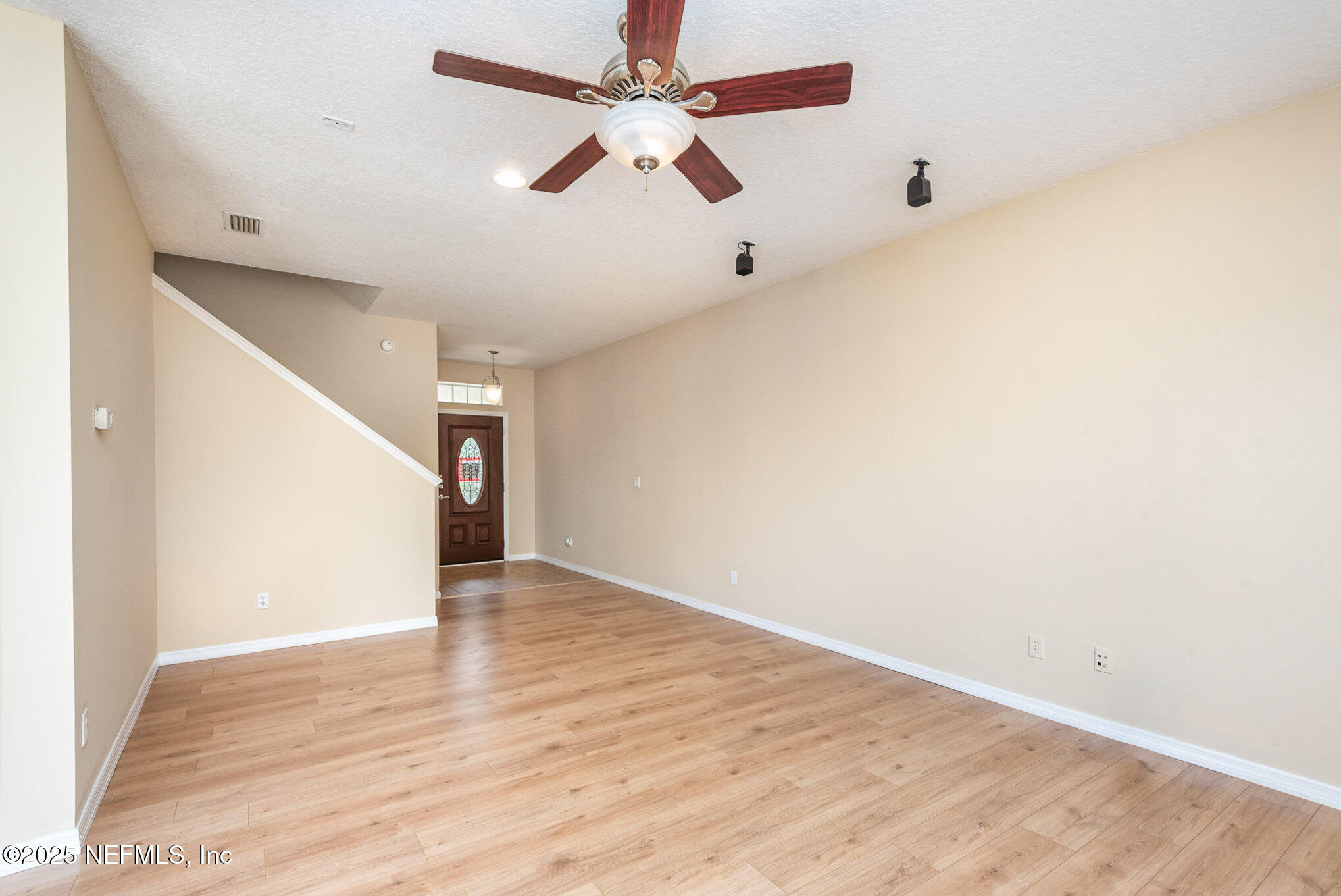 2502 CREEKFRONT Drive