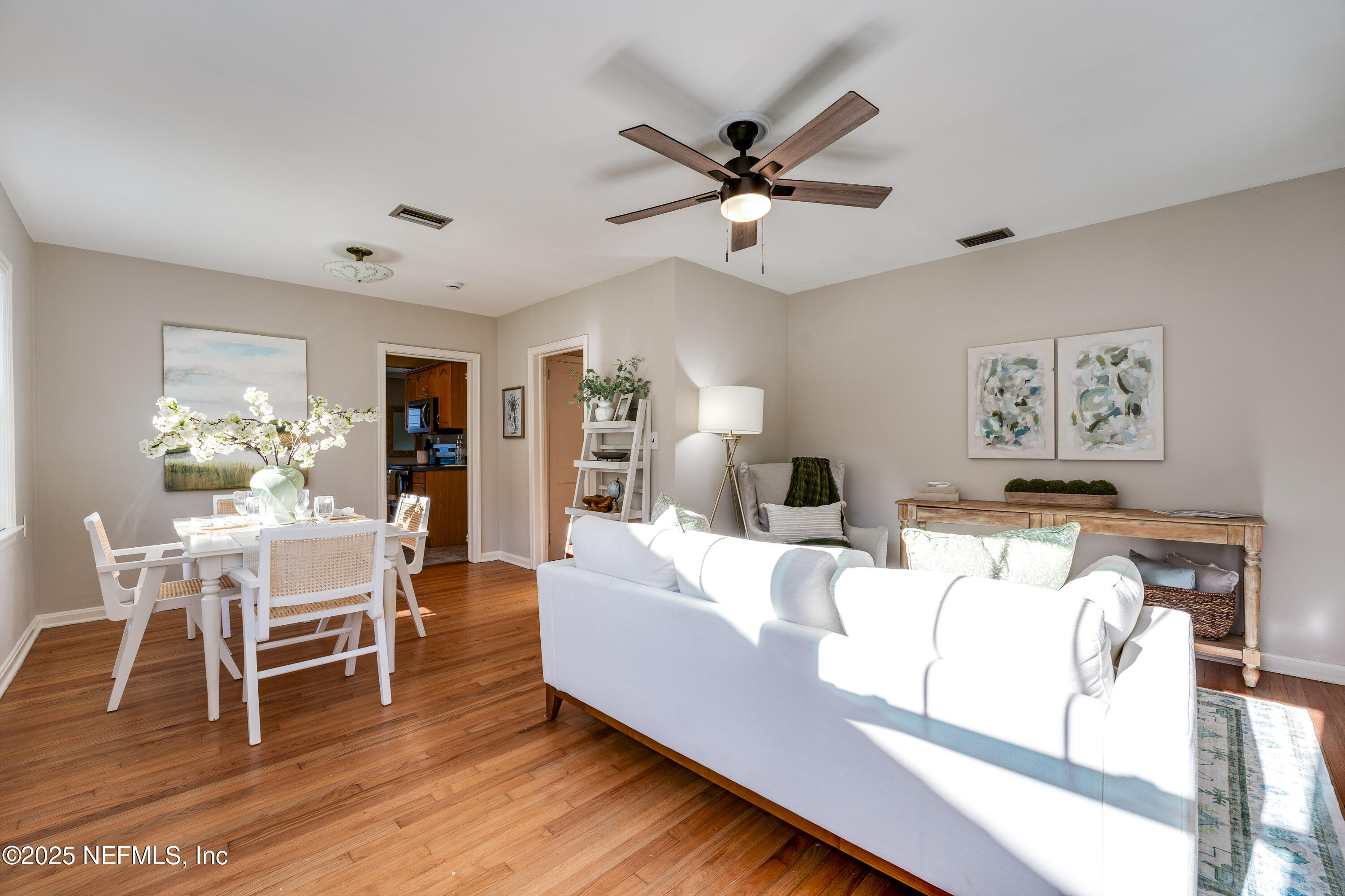 4060 DELLWOOD Avenue