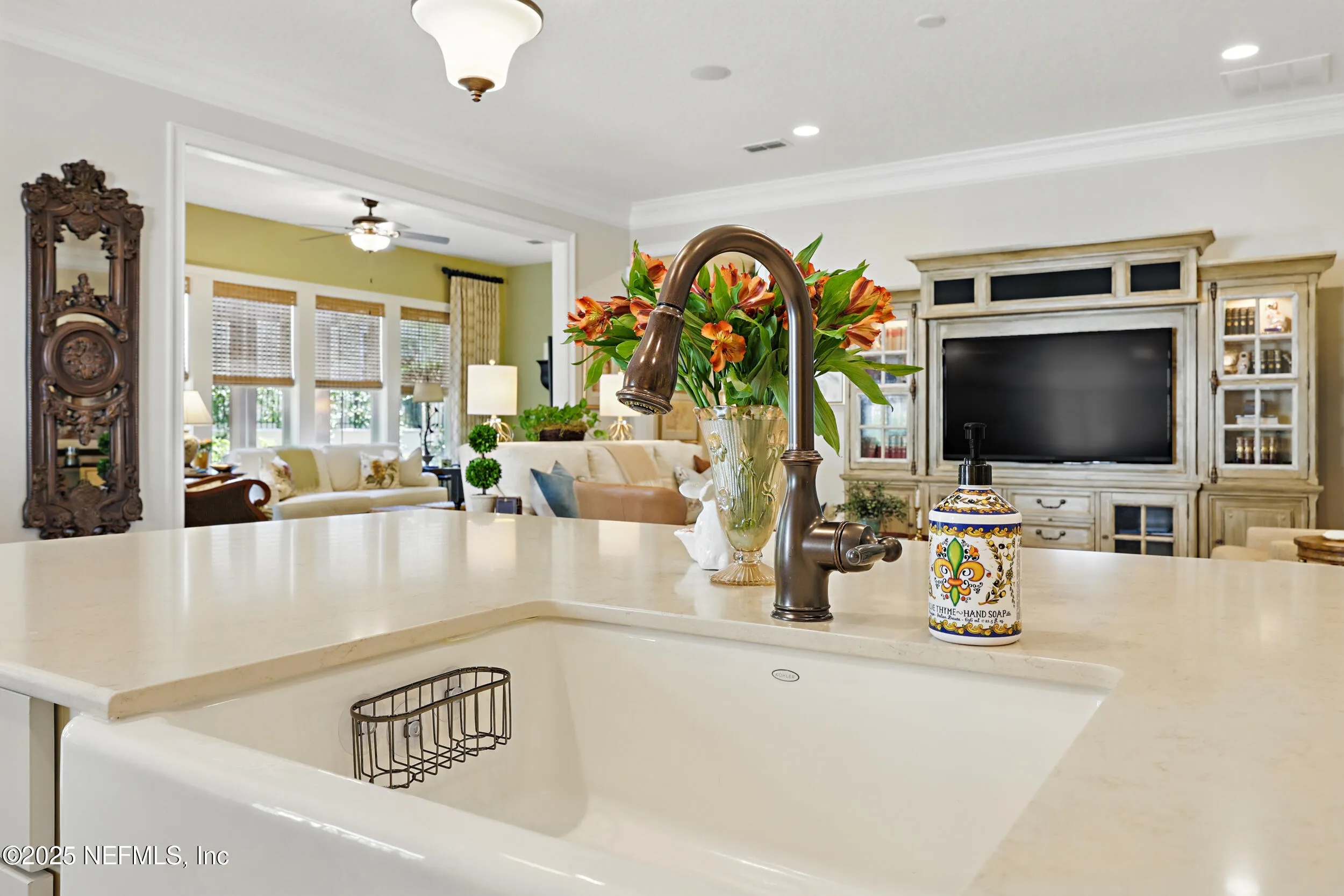 Jacksonville, Florida 32207, United States, 4 Bedrooms Bedrooms, ,5 BathroomsBathrooms,Residential,Pending,86558