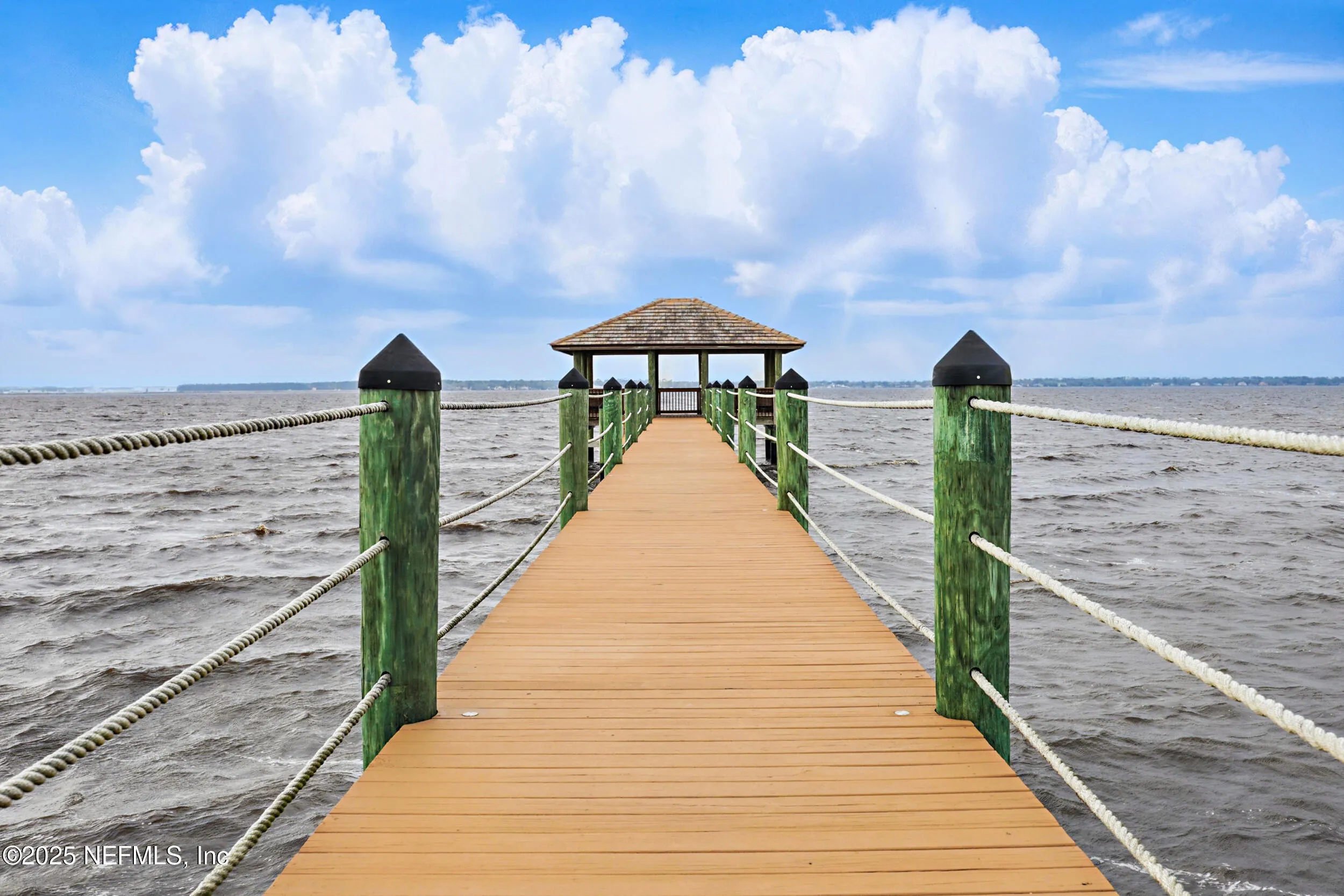 Jacksonville, Florida 32207, United States, 4 Bedrooms Bedrooms, ,5 BathroomsBathrooms,Residential,Pending,86558