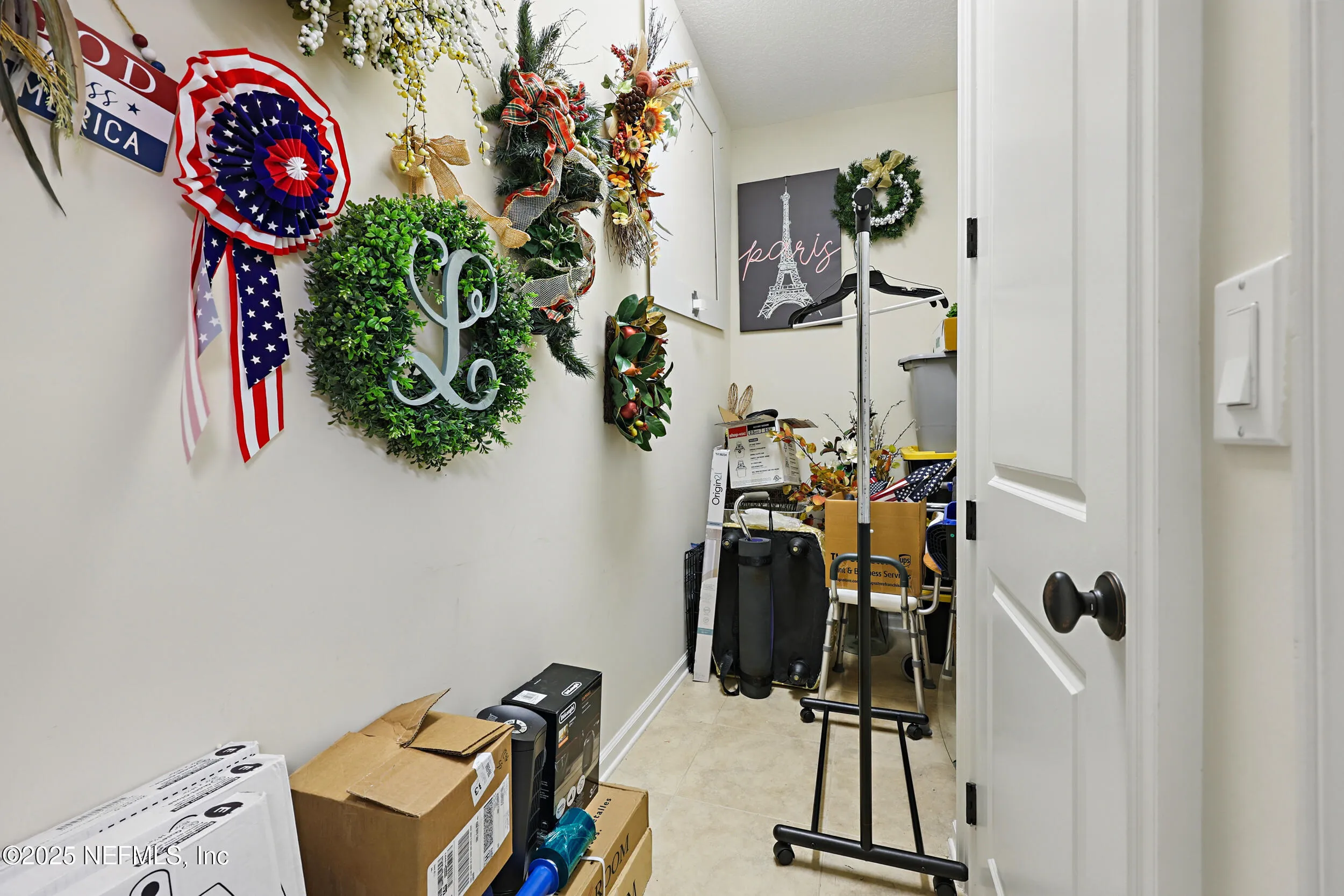 Jacksonville, Florida 32207, United States, 4 Bedrooms Bedrooms, ,5 BathroomsBathrooms,Residential,Pending,86558