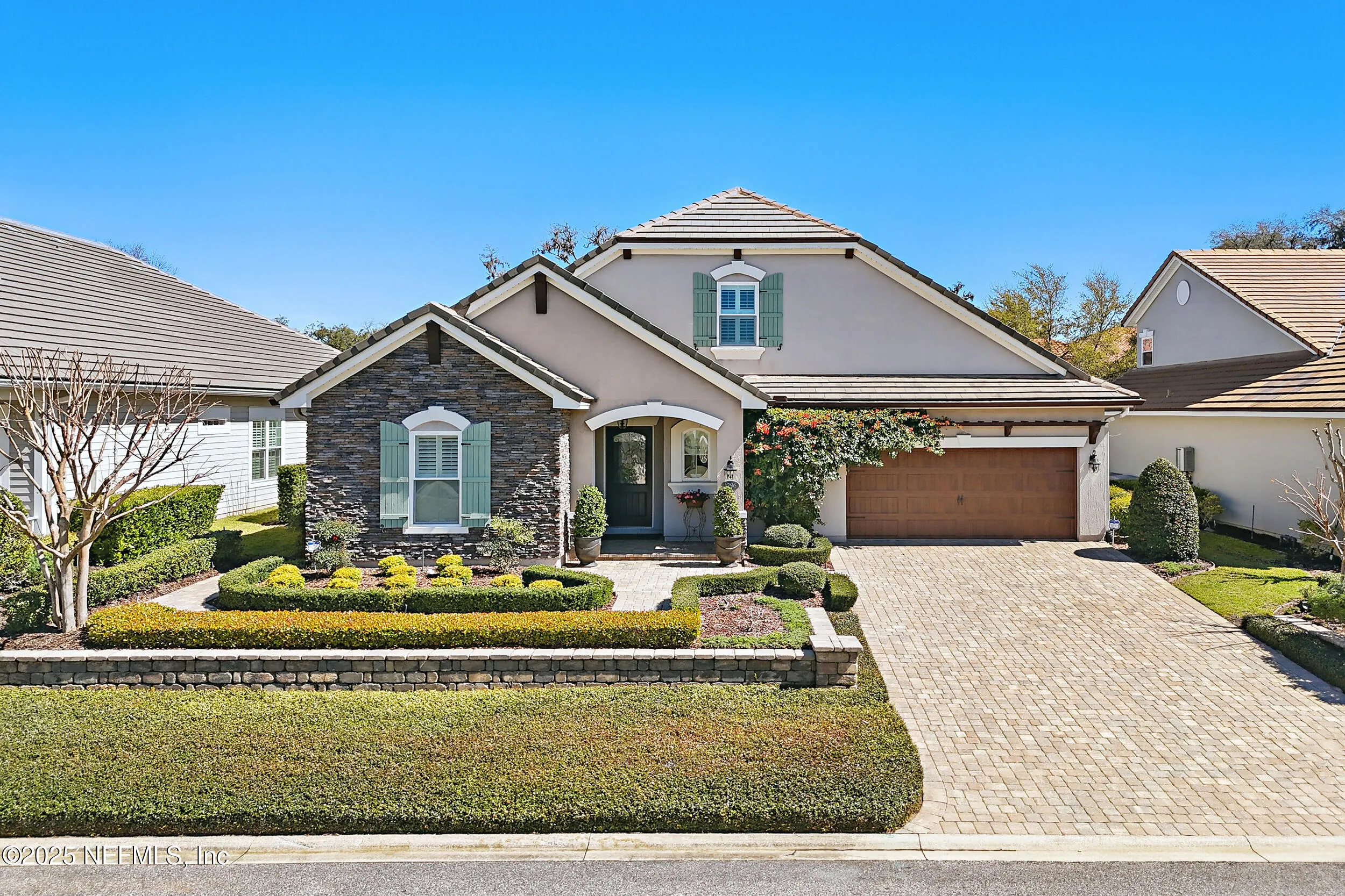 Jacksonville, Florida 32207, United States, 4 Bedrooms Bedrooms, ,5 BathroomsBathrooms,Residential,Pending,86558