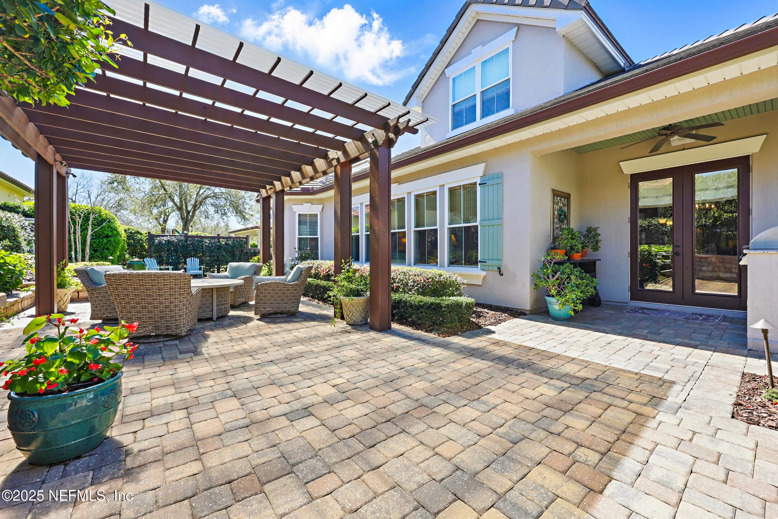 Jacksonville, Florida 32207, United States, 4 Bedrooms Bedrooms, ,5 BathroomsBathrooms,Residential,Pending,86558