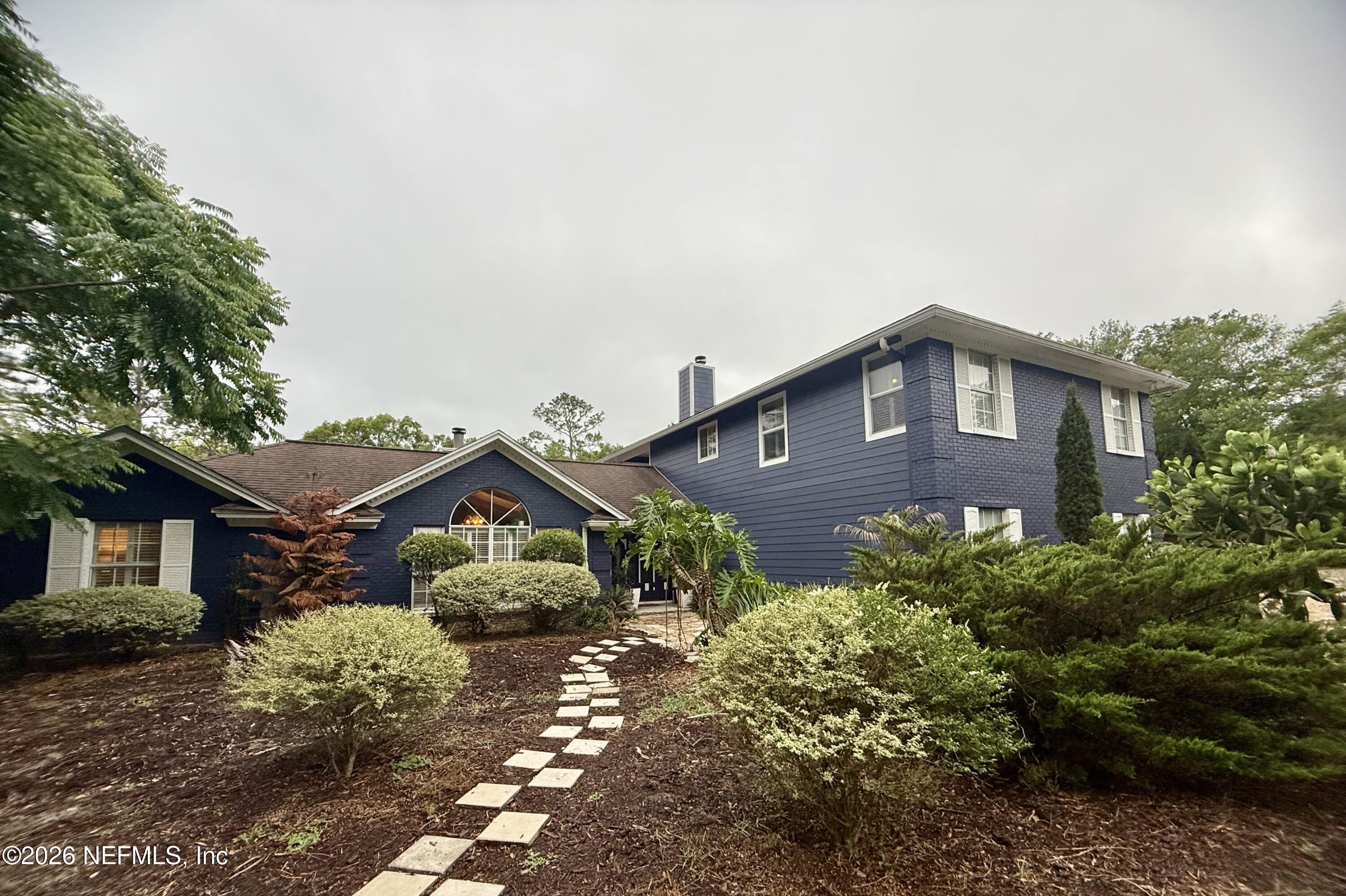 13380 EYNON Drive