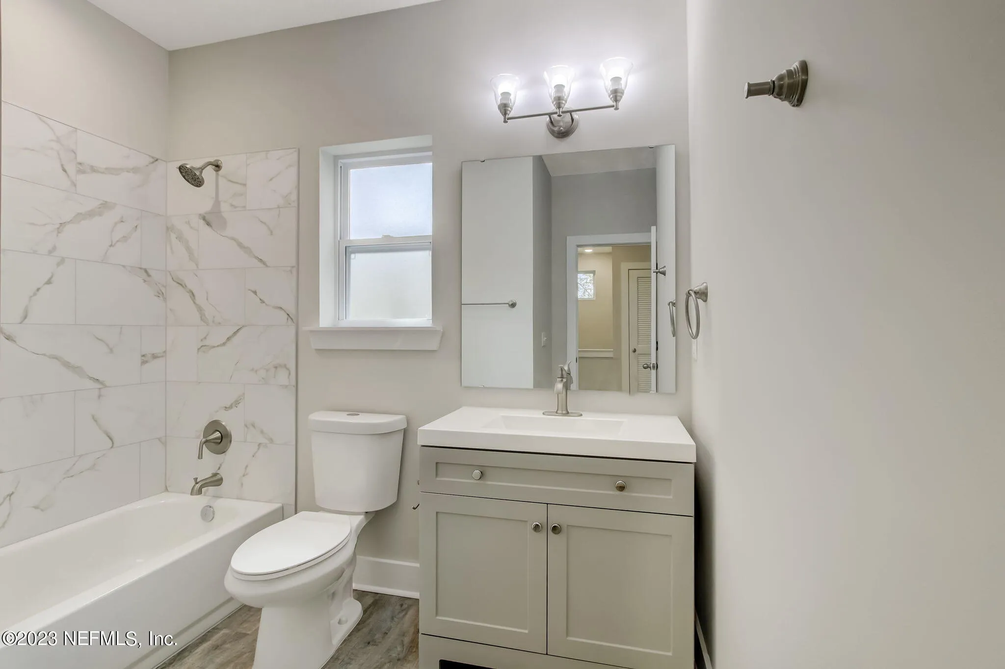 Fernandina Beach, Florida 32034, United States, 4 Bedrooms Bedrooms, ,3 BathroomsBathrooms,Residential,Pending,18043