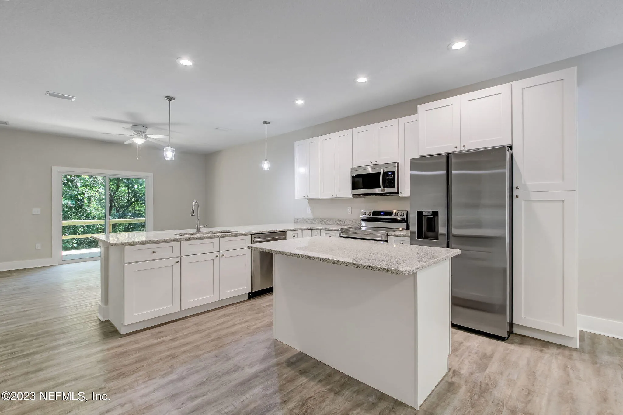 Fernandina Beach, Florida 32034, United States, 4 Bedrooms Bedrooms, ,3 BathroomsBathrooms,Residential,Pending,18043