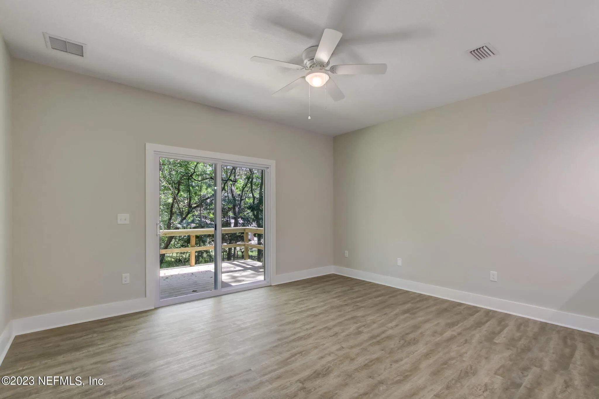 Fernandina Beach, Florida 32034, United States, 4 Bedrooms Bedrooms, ,3 BathroomsBathrooms,Residential,Pending,18043