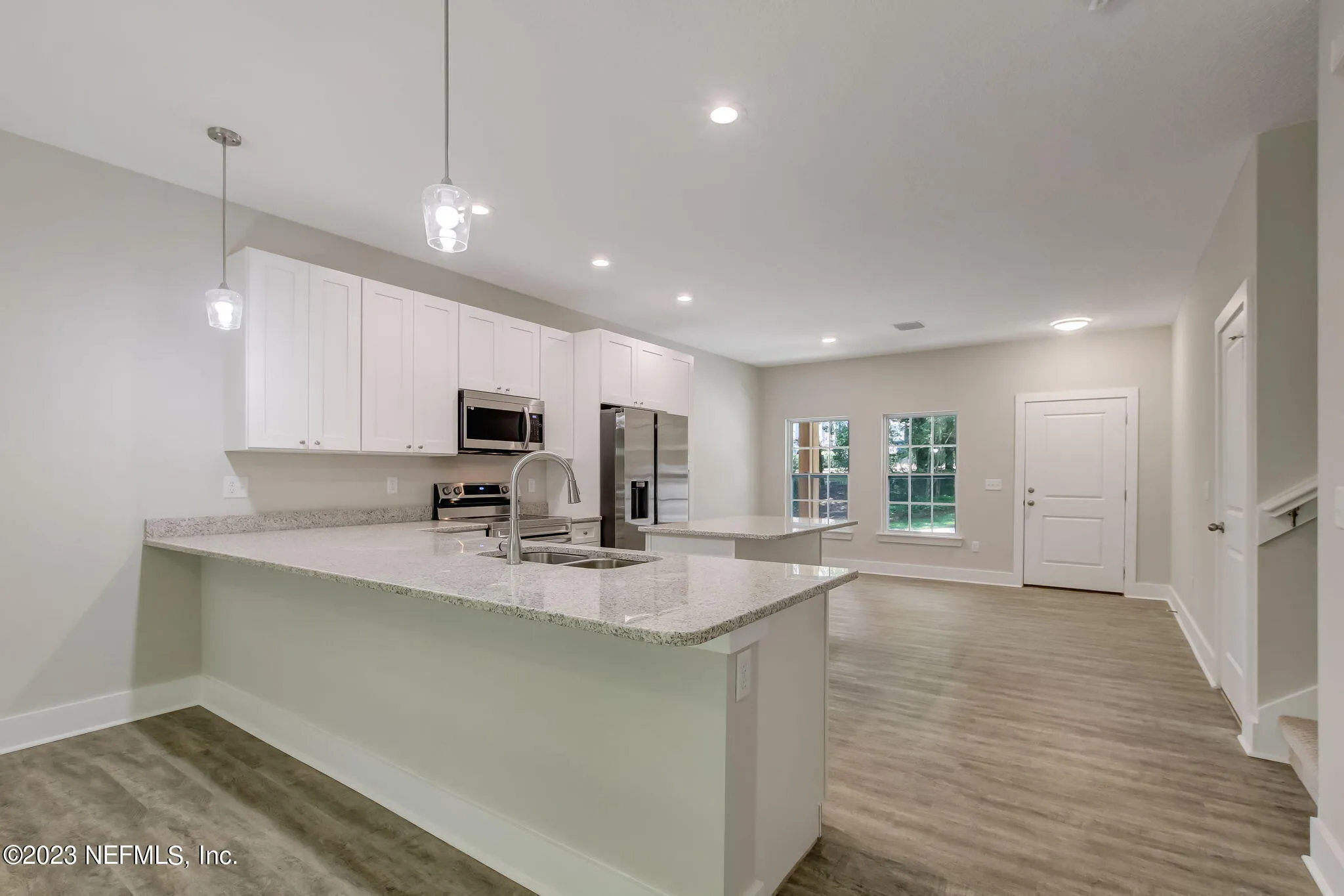 Fernandina Beach, Florida 32034, United States, 4 Bedrooms Bedrooms, ,3 BathroomsBathrooms,Residential,Pending,18043