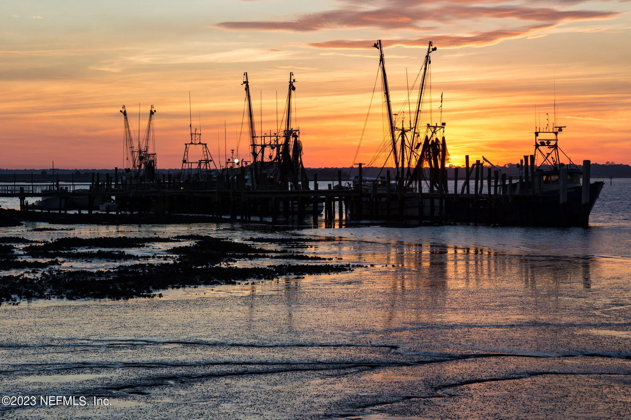 Fernandina Beach, Florida 32034, United States, 4 Bedrooms Bedrooms, ,3 BathroomsBathrooms,Residential,Pending,18043