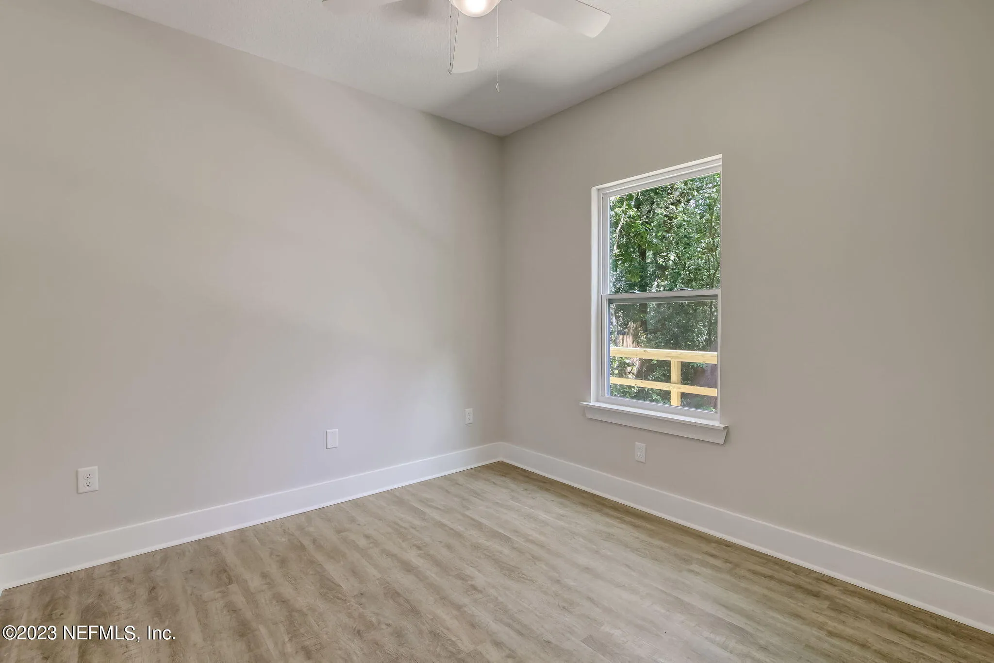 Fernandina Beach, Florida 32034, United States, 4 Bedrooms Bedrooms, ,3 BathroomsBathrooms,Residential,Pending,18043