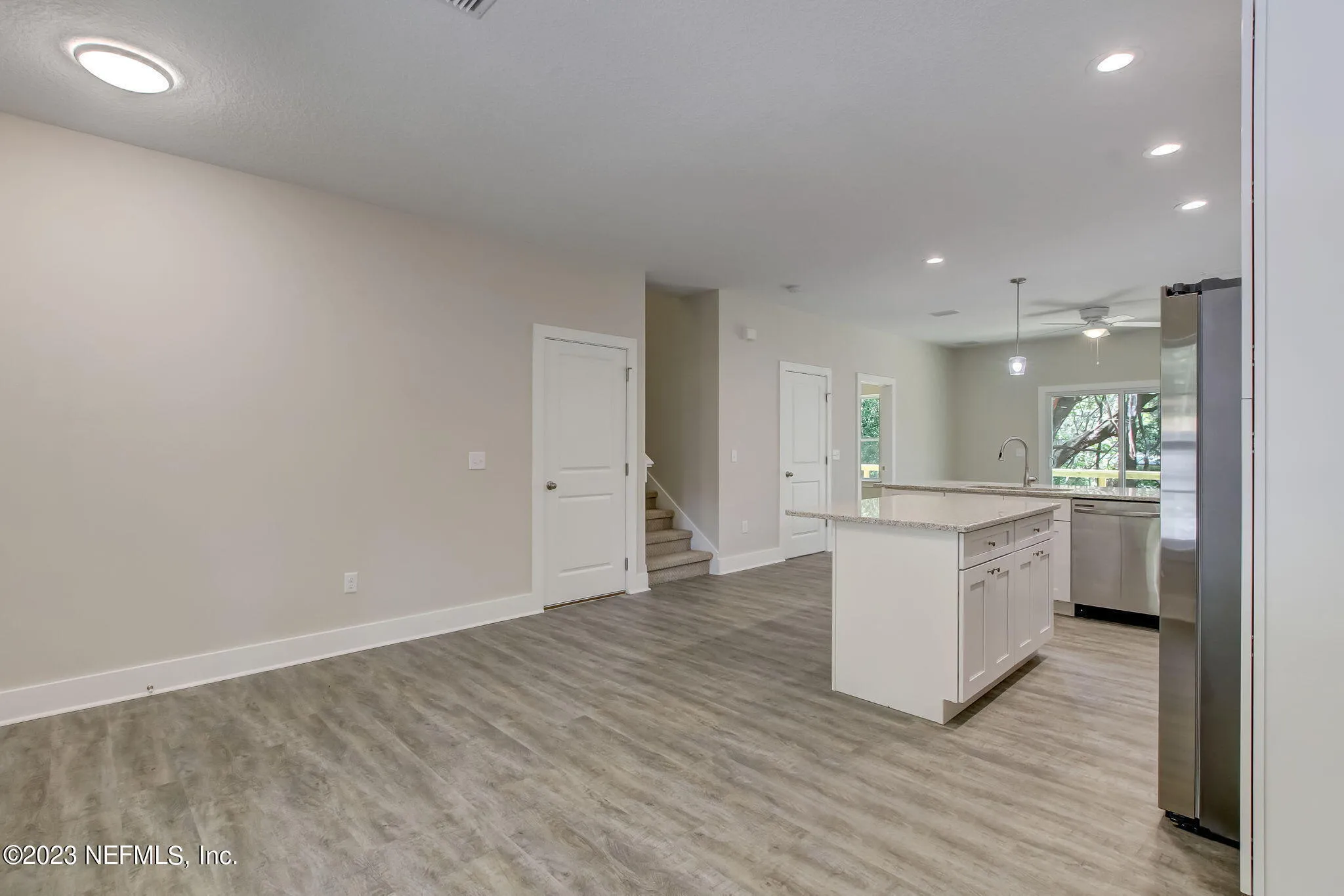 Fernandina Beach, Florida 32034, United States, 4 Bedrooms Bedrooms, ,3 BathroomsBathrooms,Residential,Pending,18043