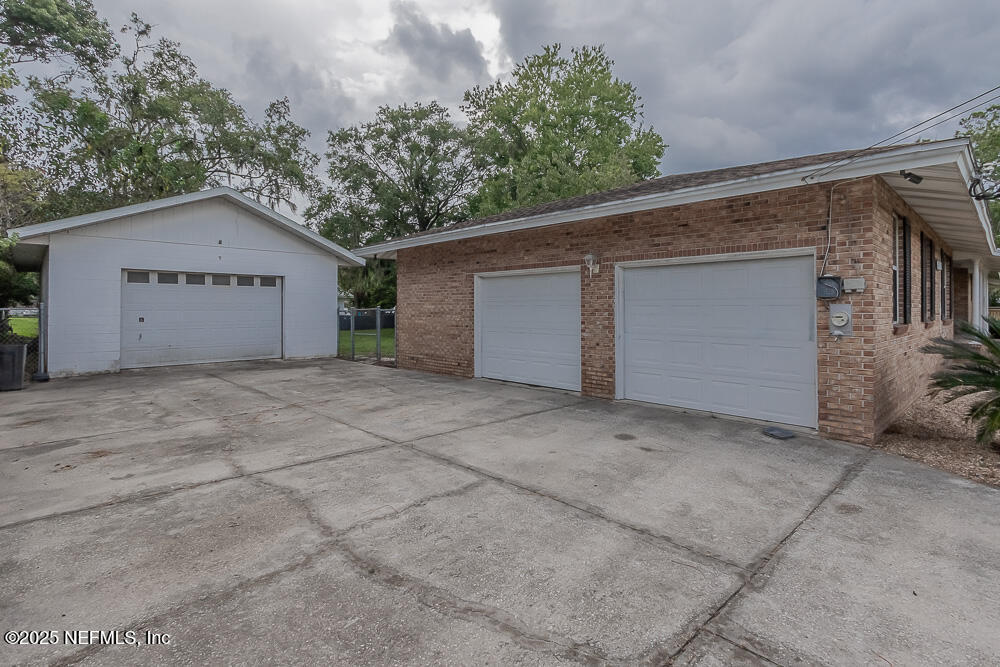 5418 TEAKWOOD Lane