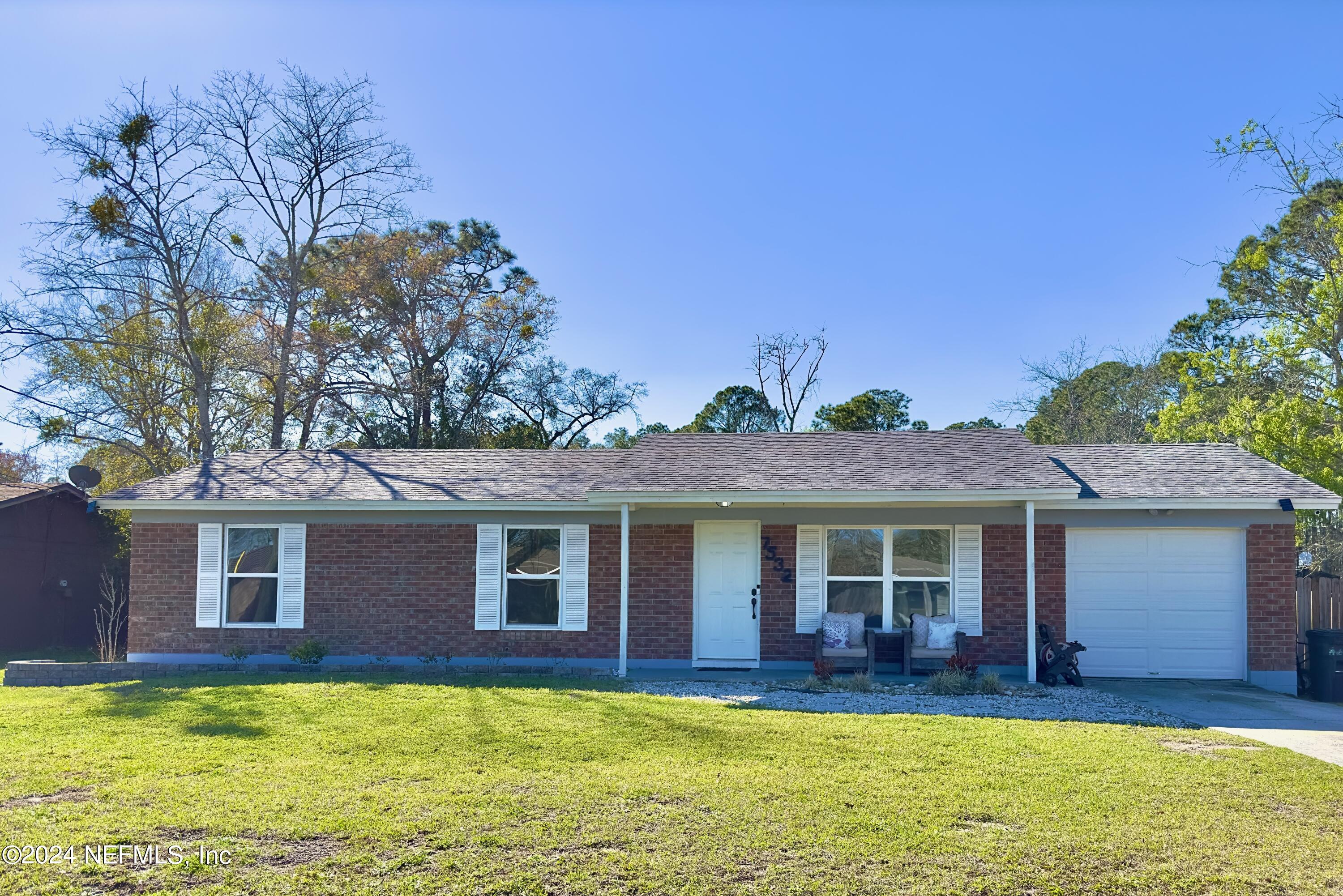 Jacksonville, FL home for sale located at 7532 Pheasant Run Drive, Jacksonville, FL 32244