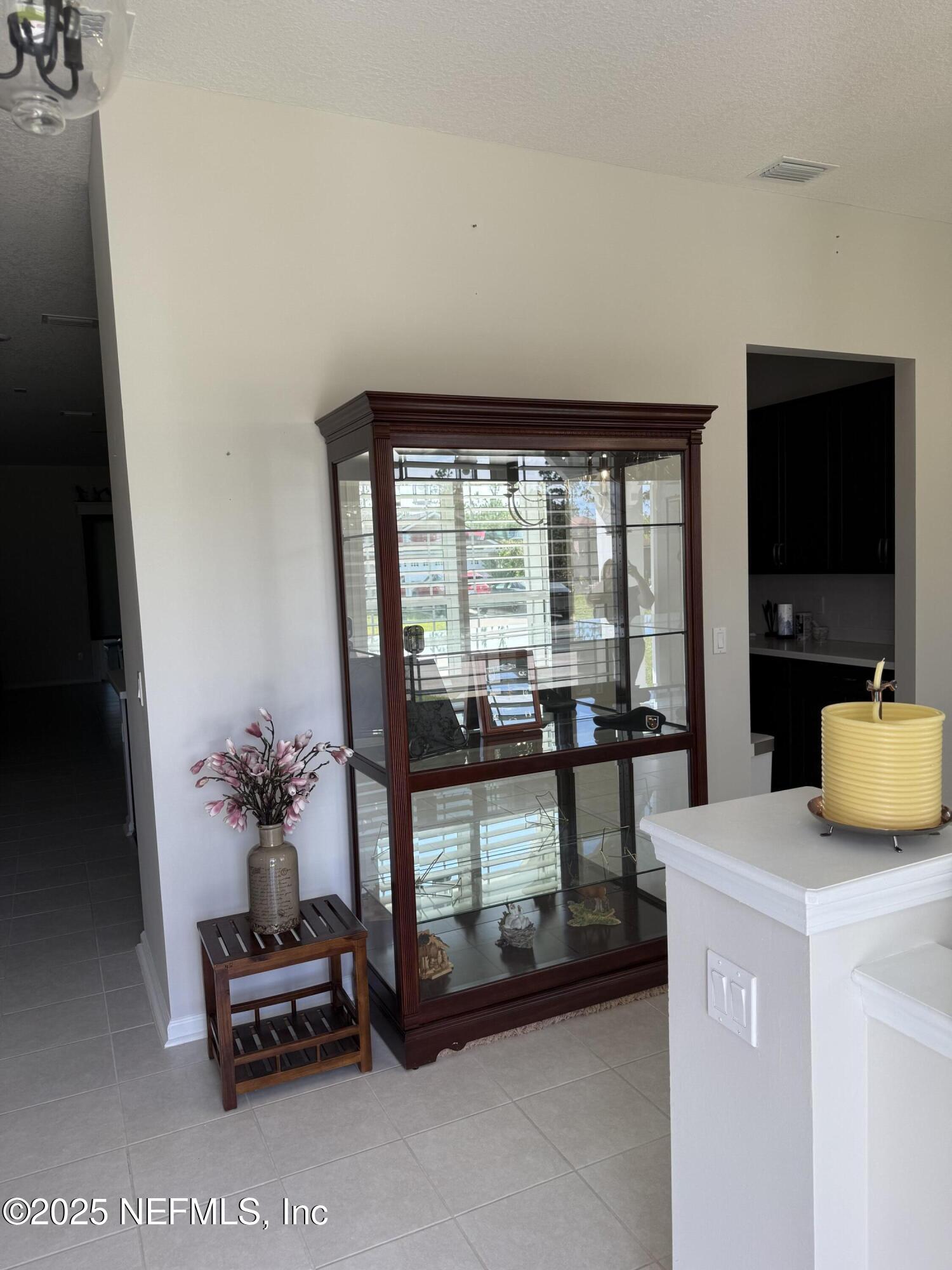 30139 TROPHY Trail