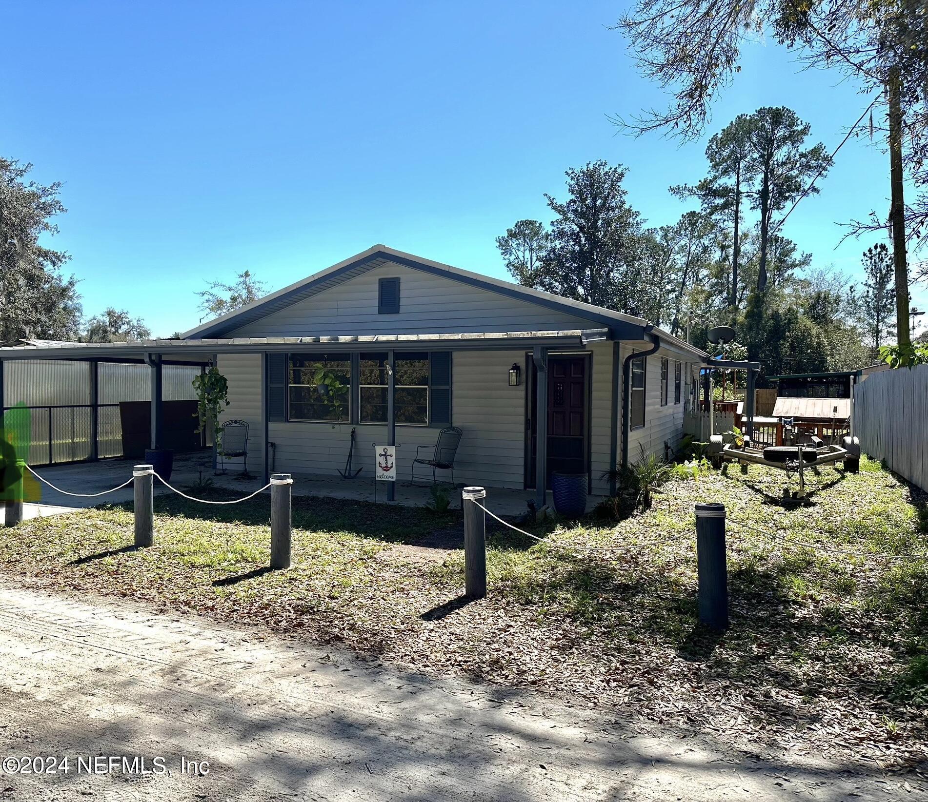 Satsuma, FL home for sale located at 235 Hermits Drive, Satsuma, FL 32189
