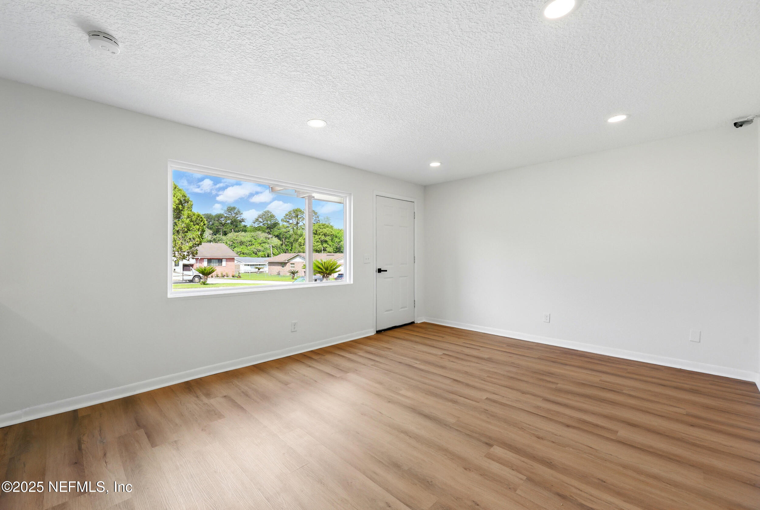 419 CAPRICORN Lane