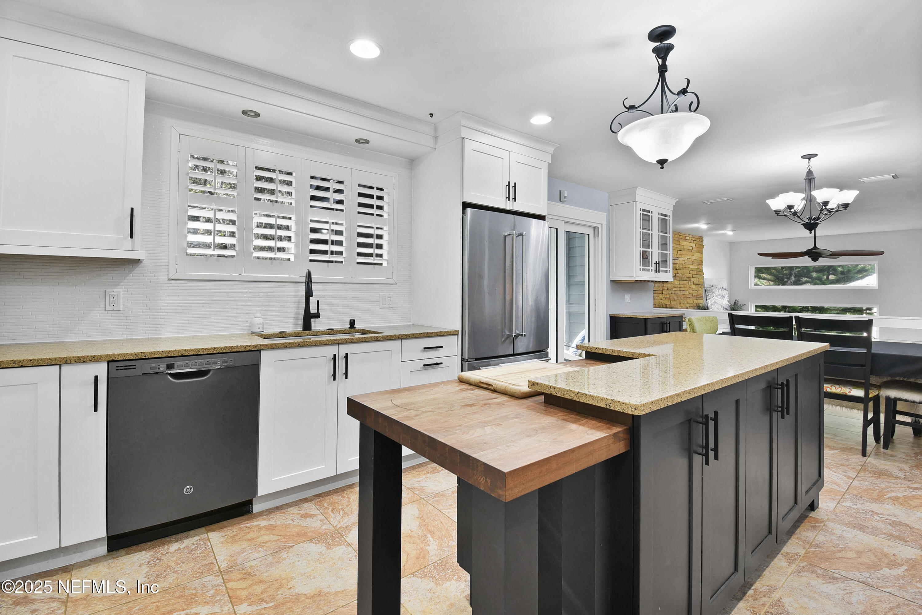 214 RAINTREE Trail