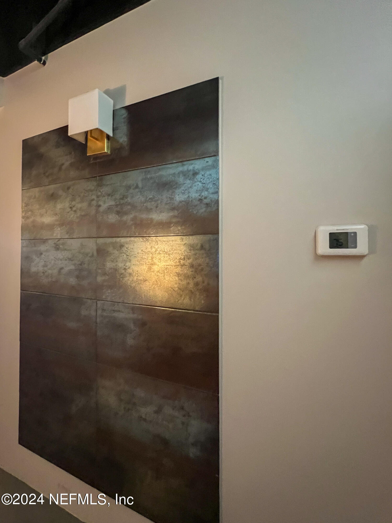 2064 HERSCHEL Street 205